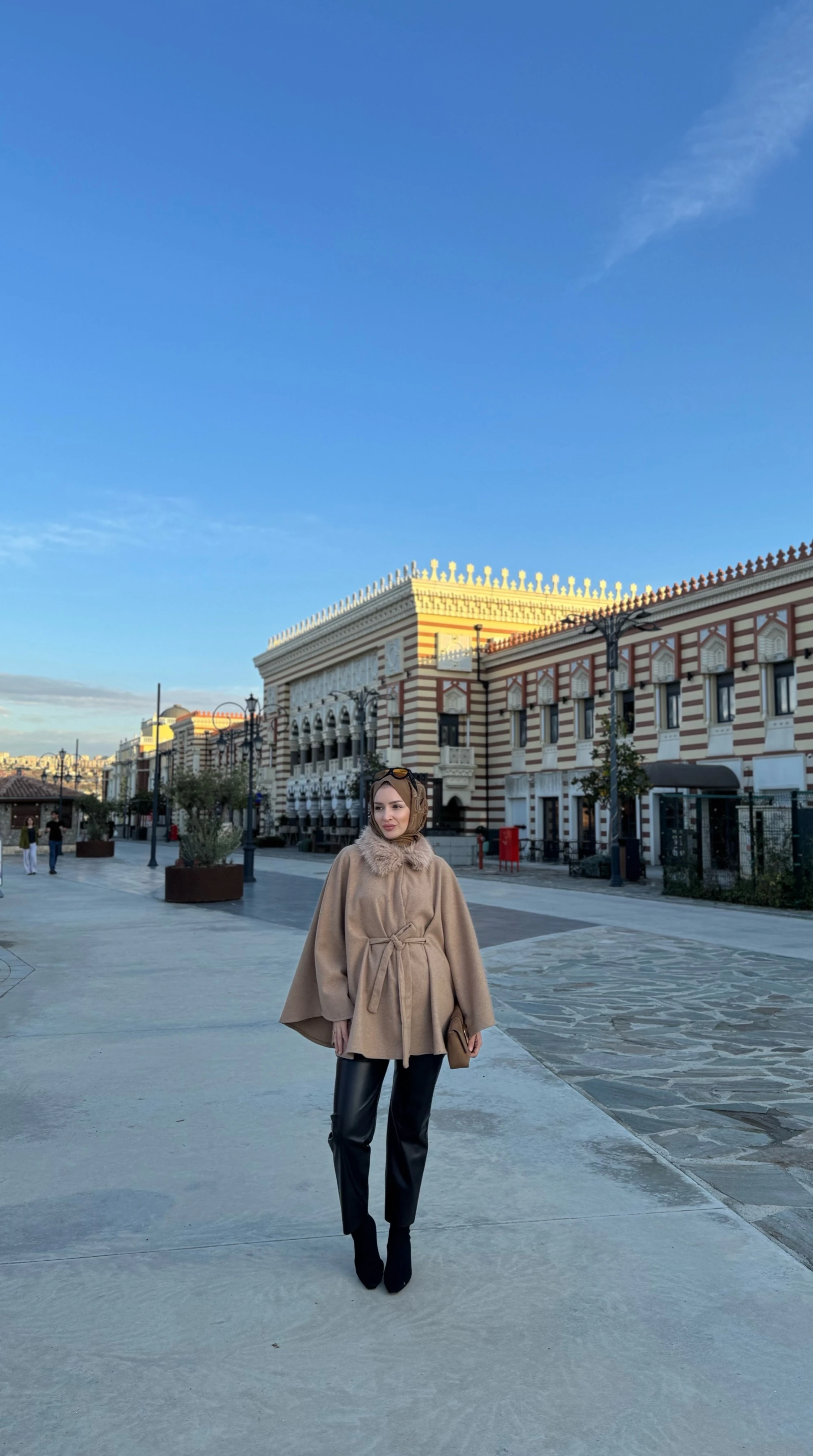 Kürk yaka panço - camel