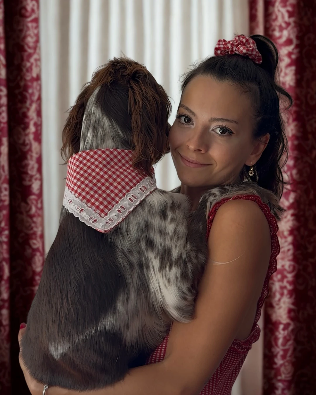 Kırmızı Toka ve Köpek Fuları Takımı