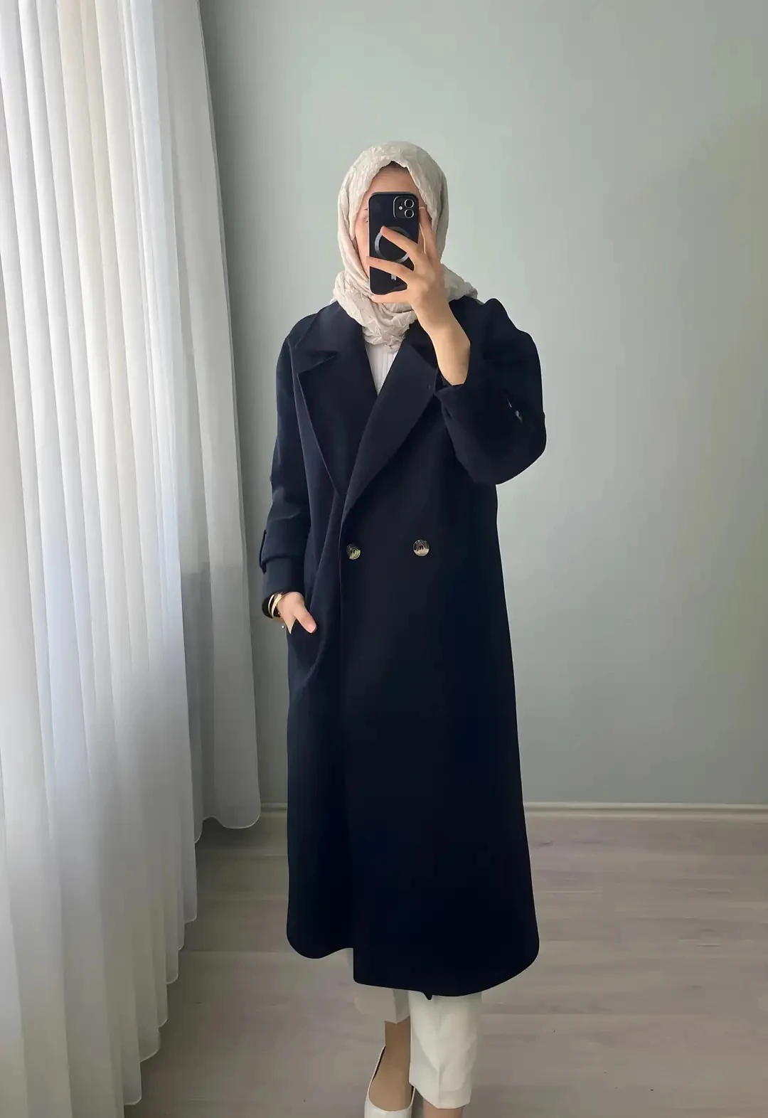 Düğme Detaylı Kaşe Kaban