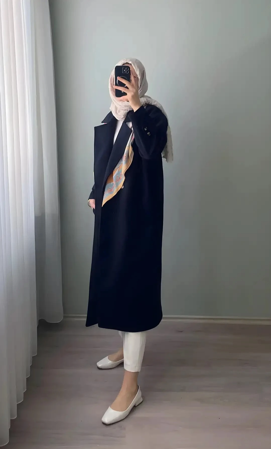 Düğme Detaylı Kaşe Kaban