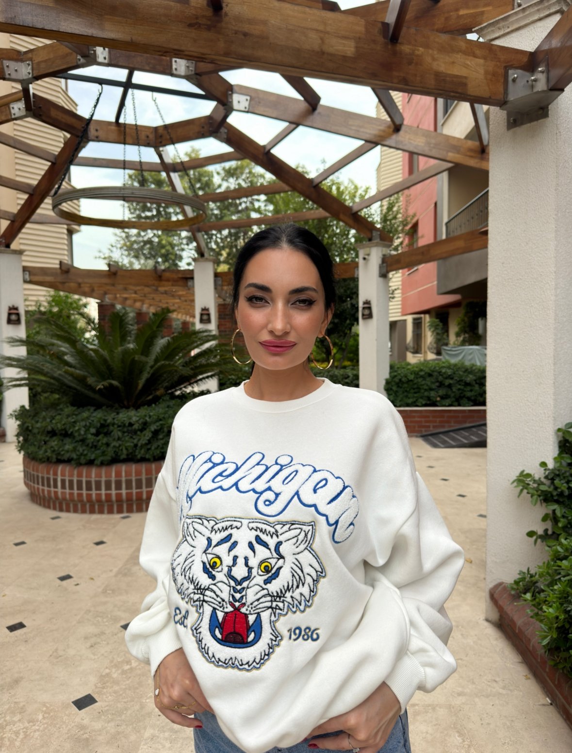 CO114 Tiger Sweatshirt