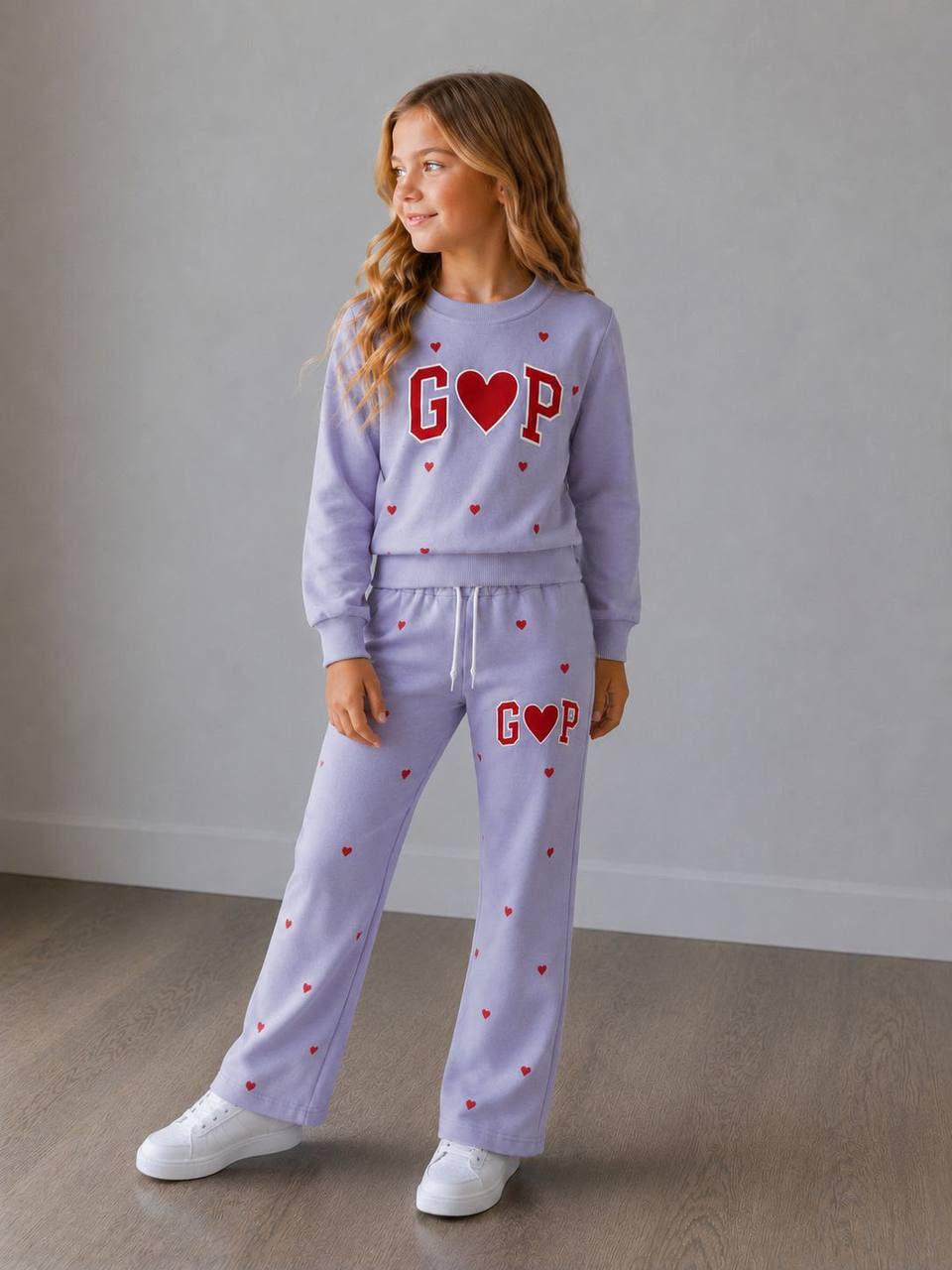 Kız Çocuk Gap Lila Kalp Baskılı ve İşlemeli Oversize Sweatshirt Eşofman Takımı