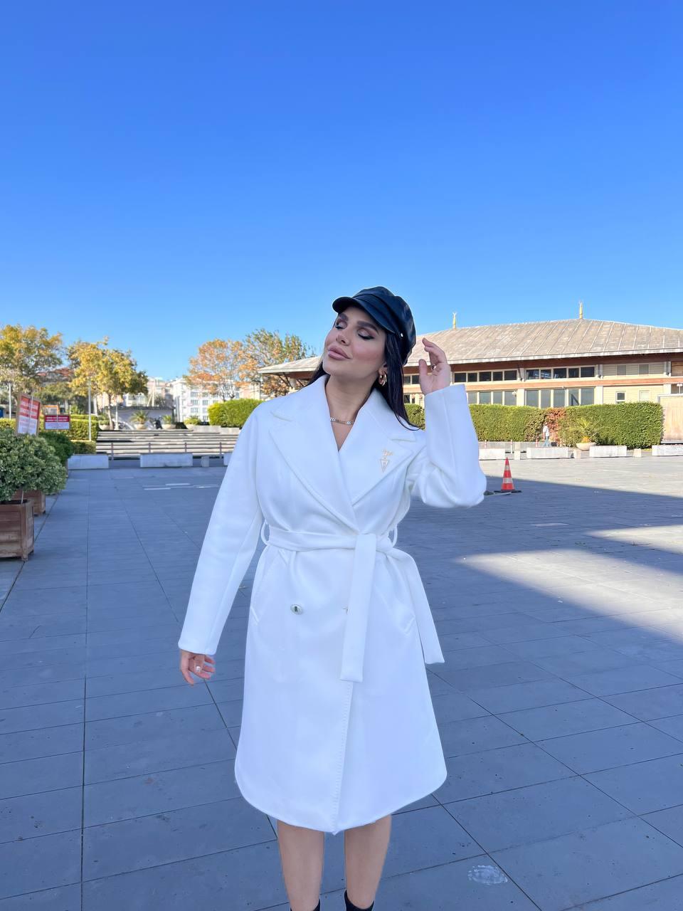 Adele Kaşe Kaban Beyaz