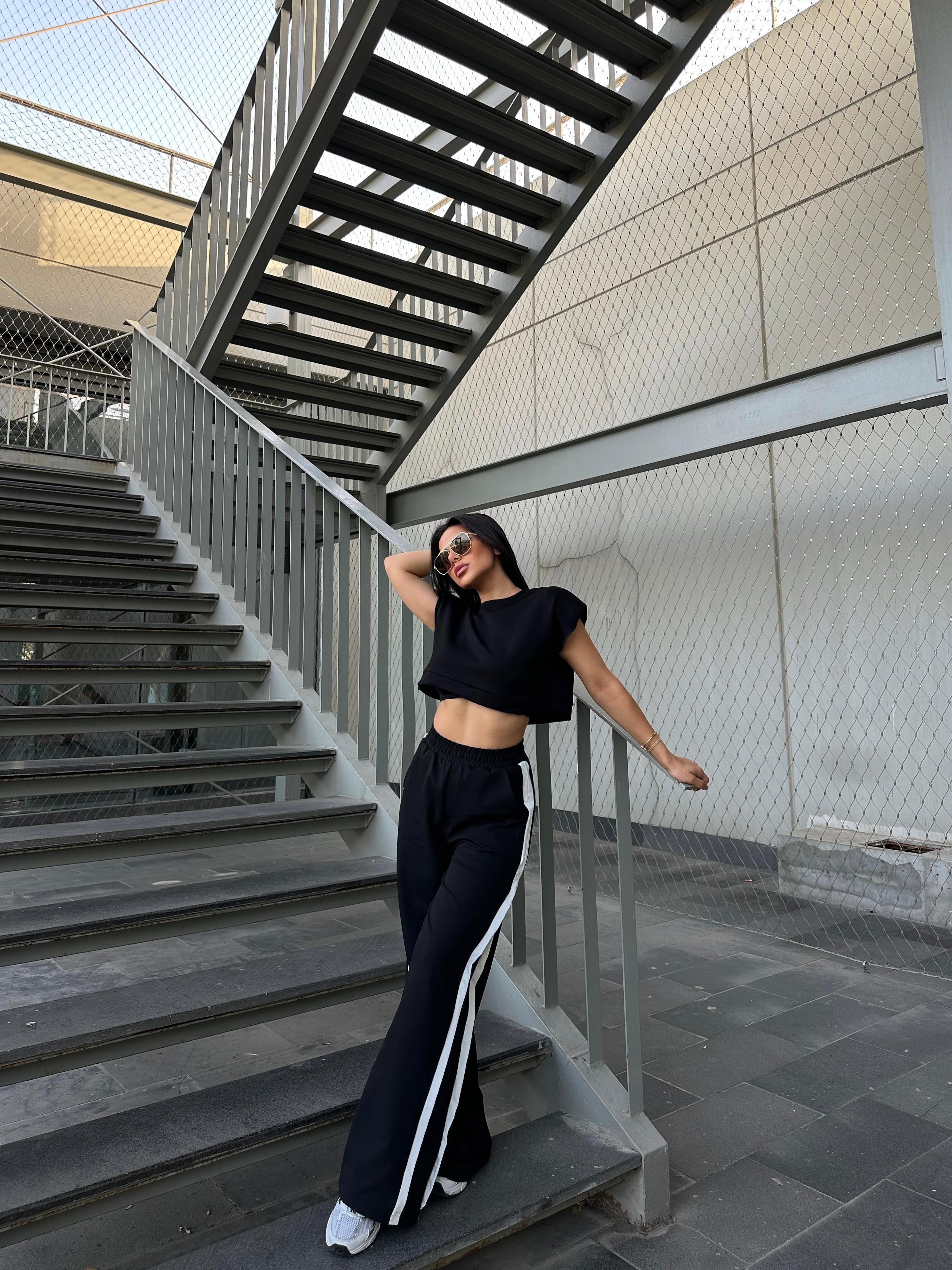 Vatkalı Oversize Crop Siyah