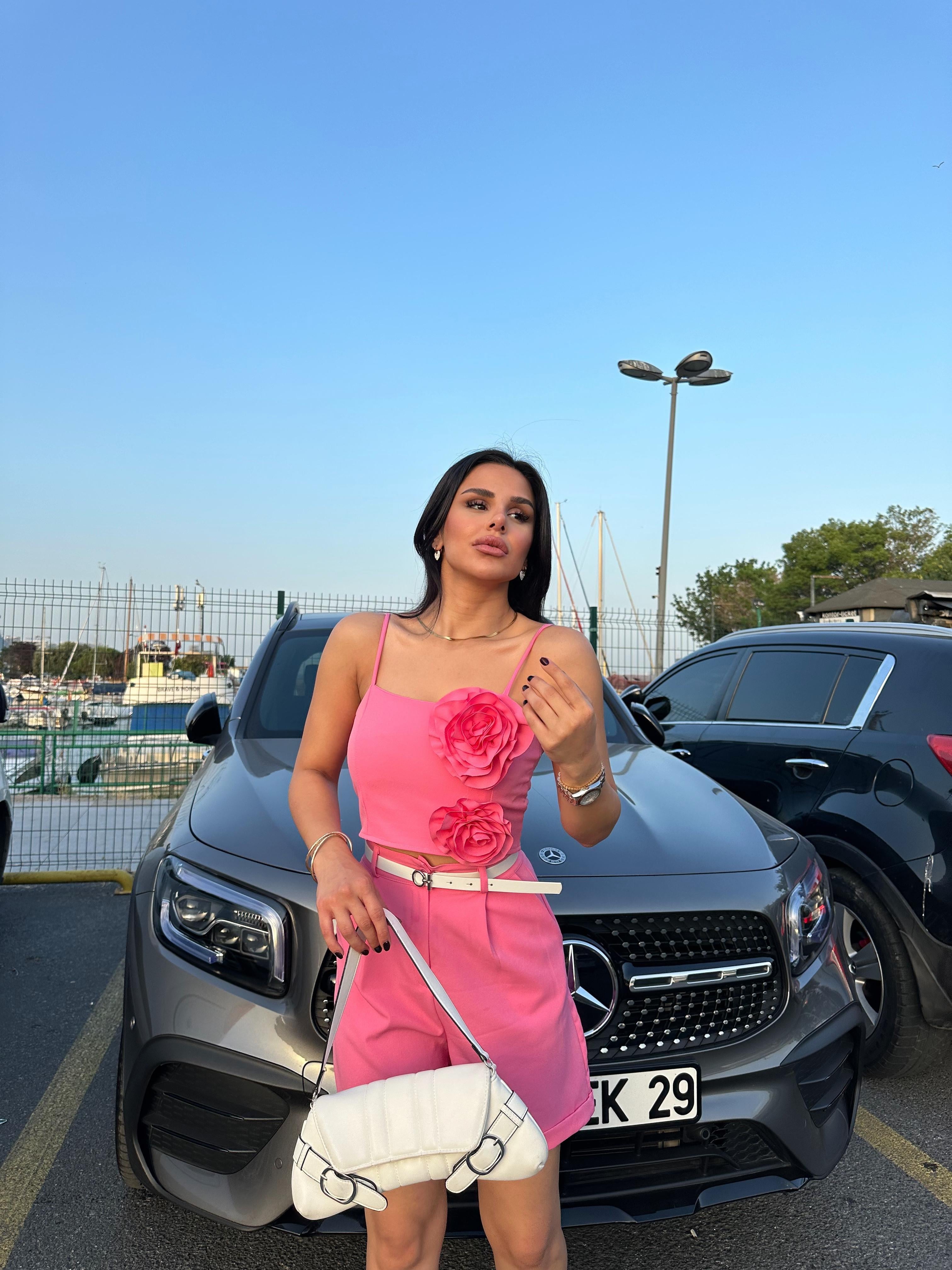 Perina Gül Detaylı Body Pembe