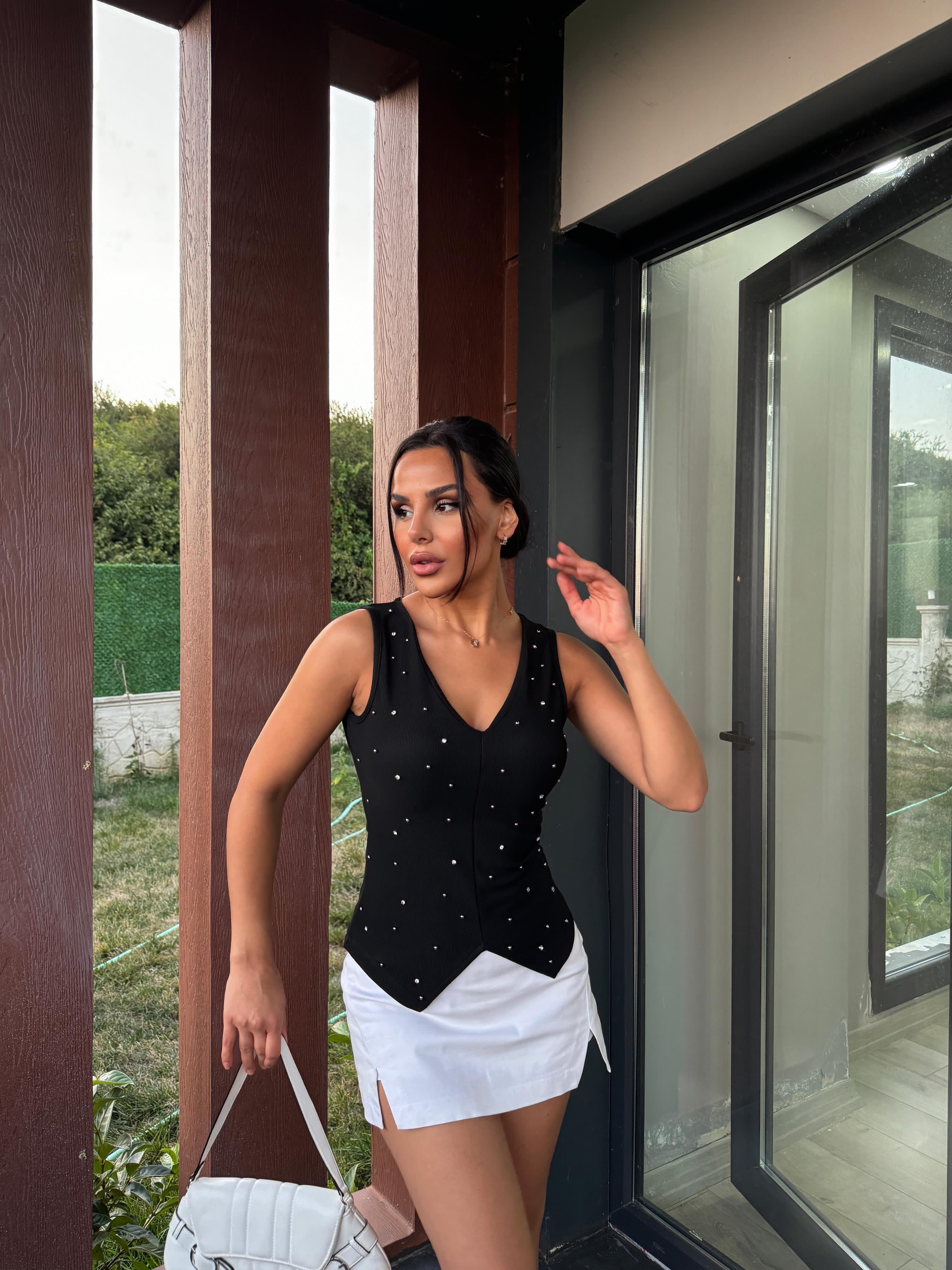 Ceyla Taşlı Bluz Siyah