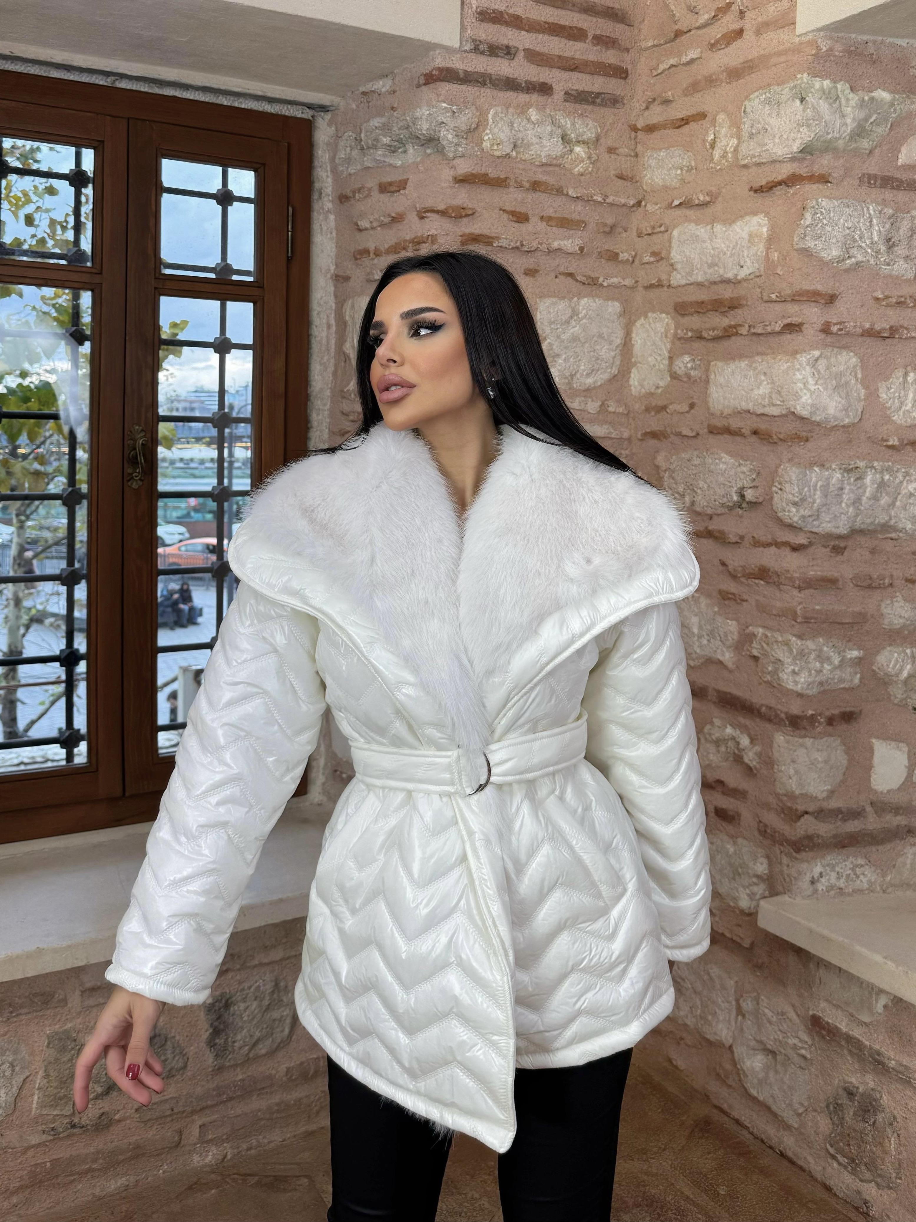 Massi Kürk Yakalı Şişme Mont-Beyaz