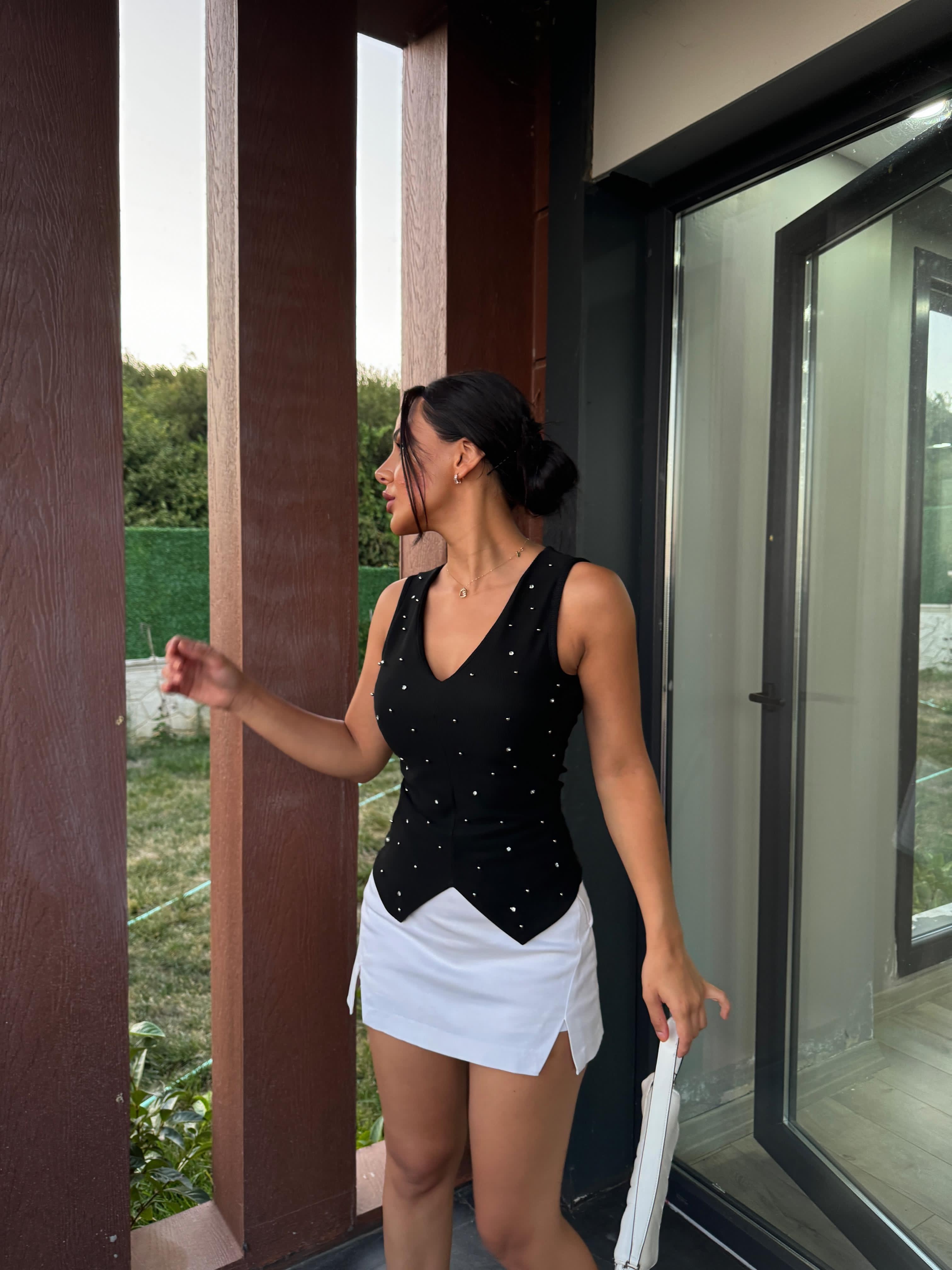 Ceyla Taşlı Bluz Siyah
