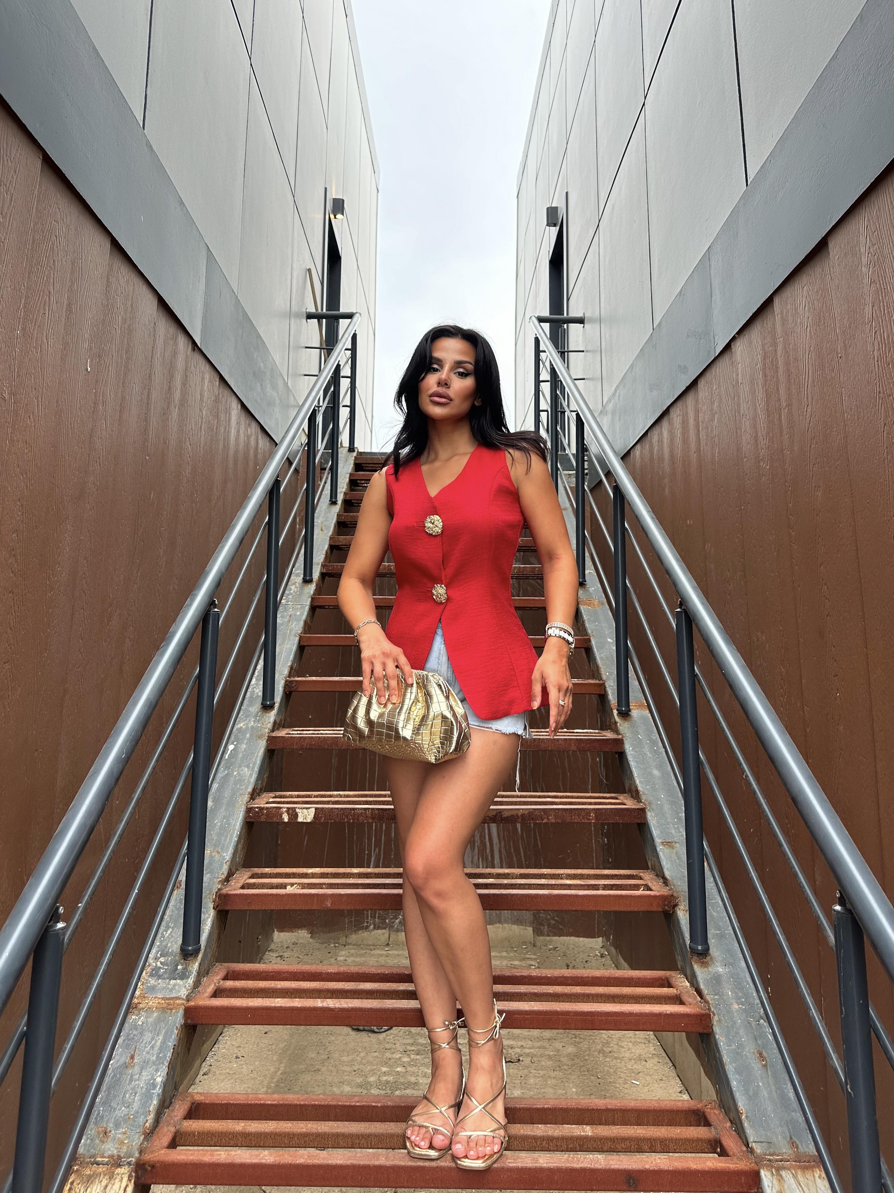 Dora Gold Düğmeli Yelek Kırmızı