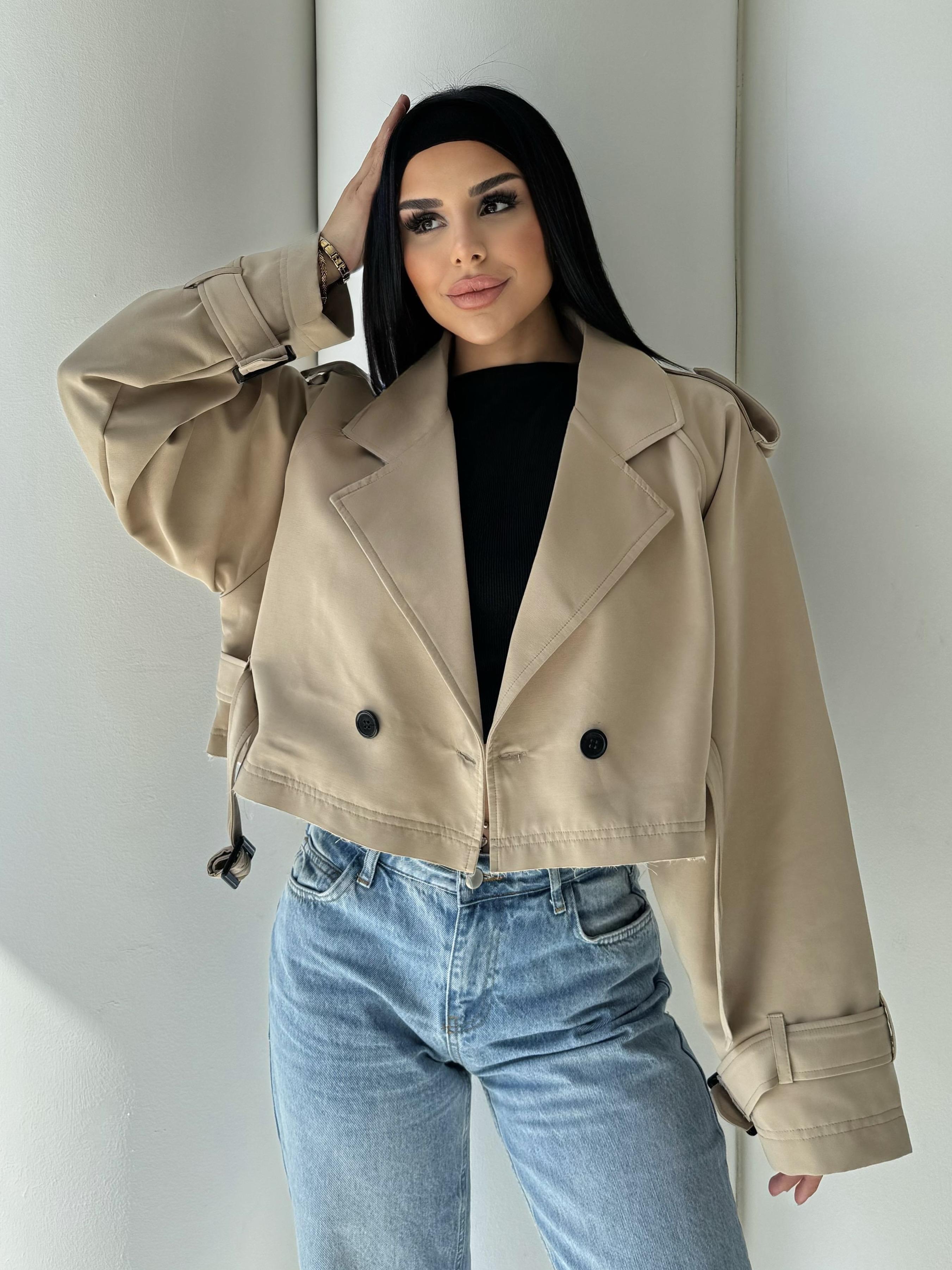 Yega Kemer Detaylı Kısa Trenckot Bej