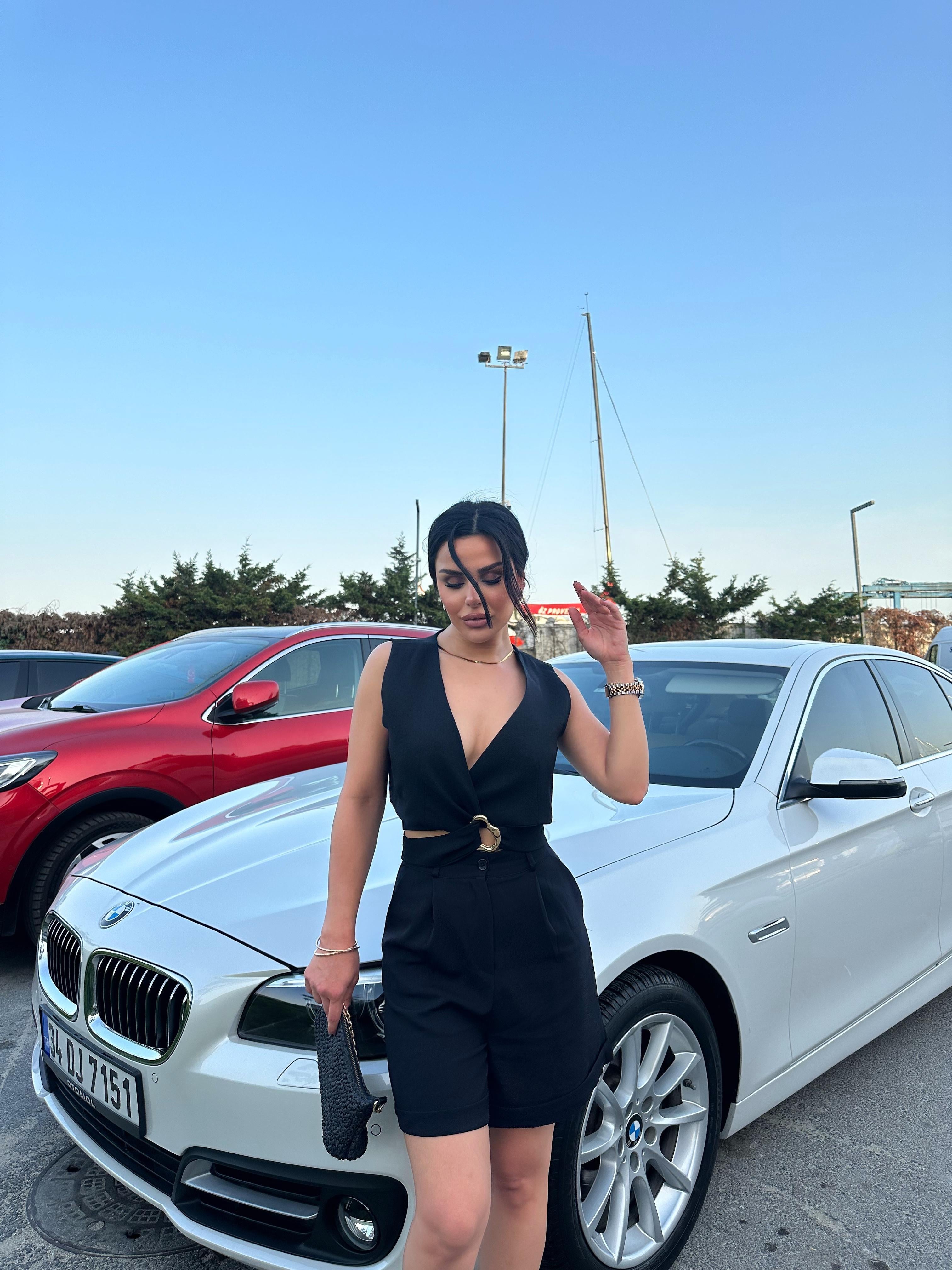 Shein Şehir Boy Kemerli Şort Siyah