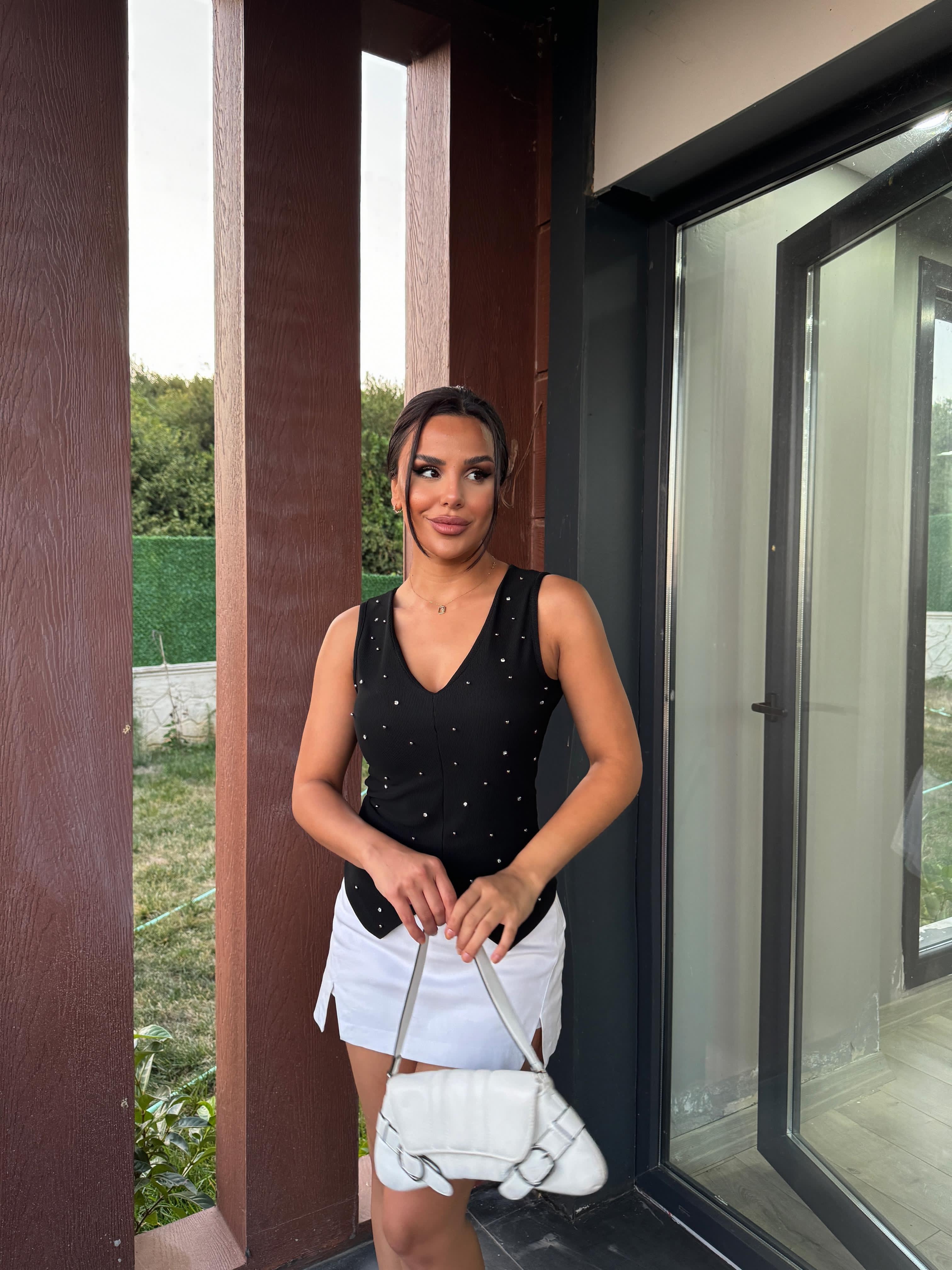 Ceyla Taşlı Bluz Siyah