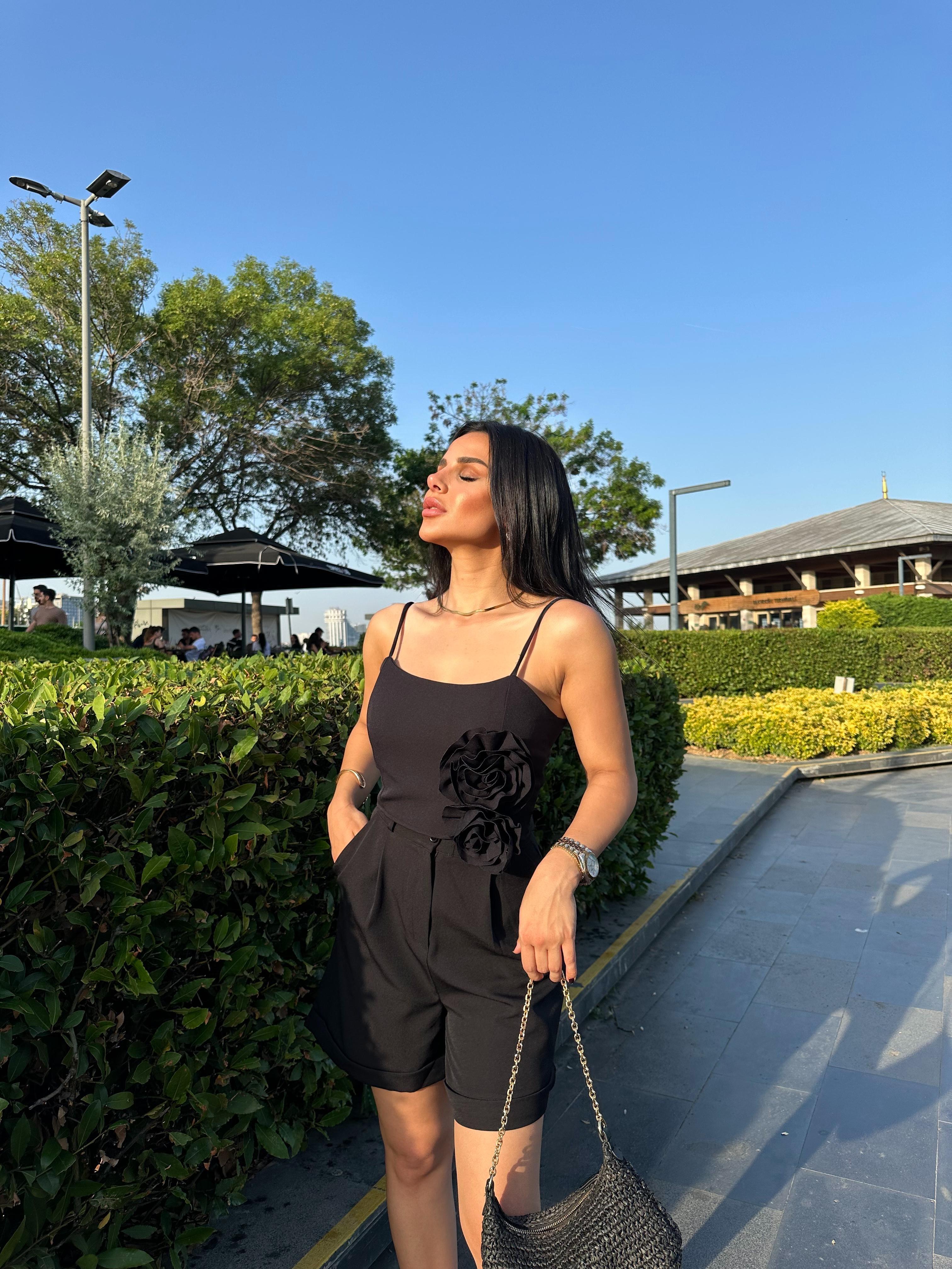 Shein Şehir Boy Kemerli Şort Siyah