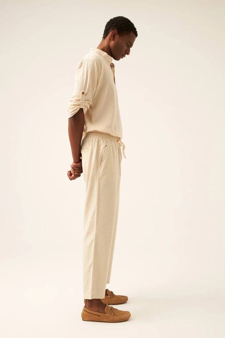 Erkek Üç Düğmeli Hakim Yaka Dökümlü Keten Gömlek