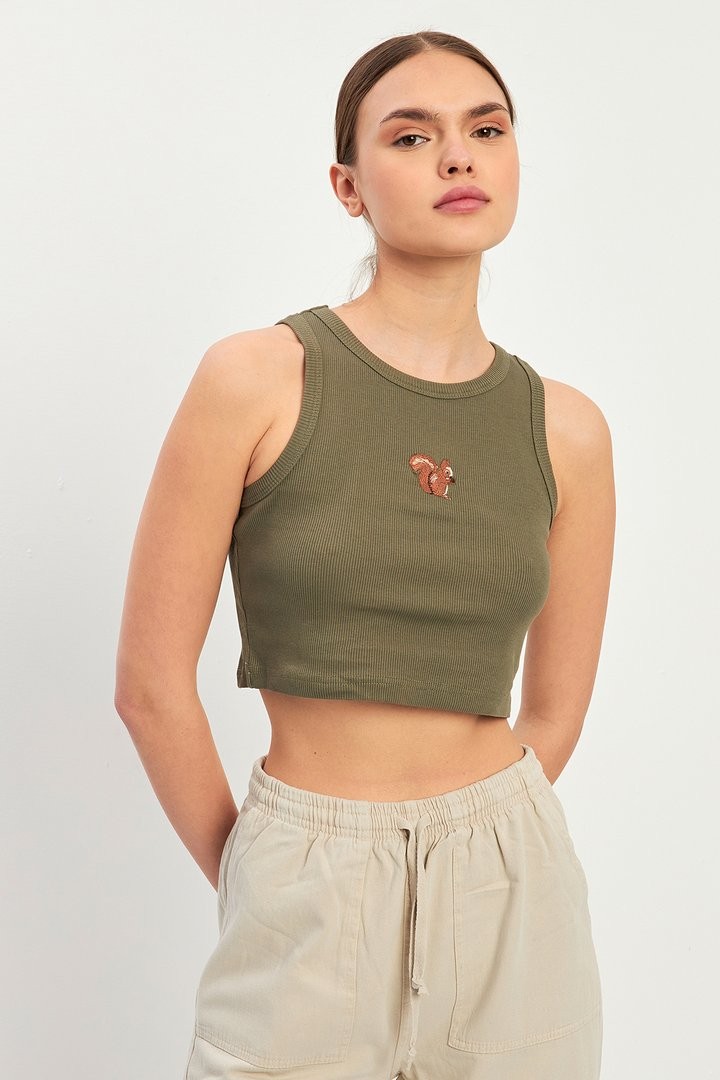 Kadın Sincap Nakış Tasarımlı Premium Pamuklu Crop Top - Haki