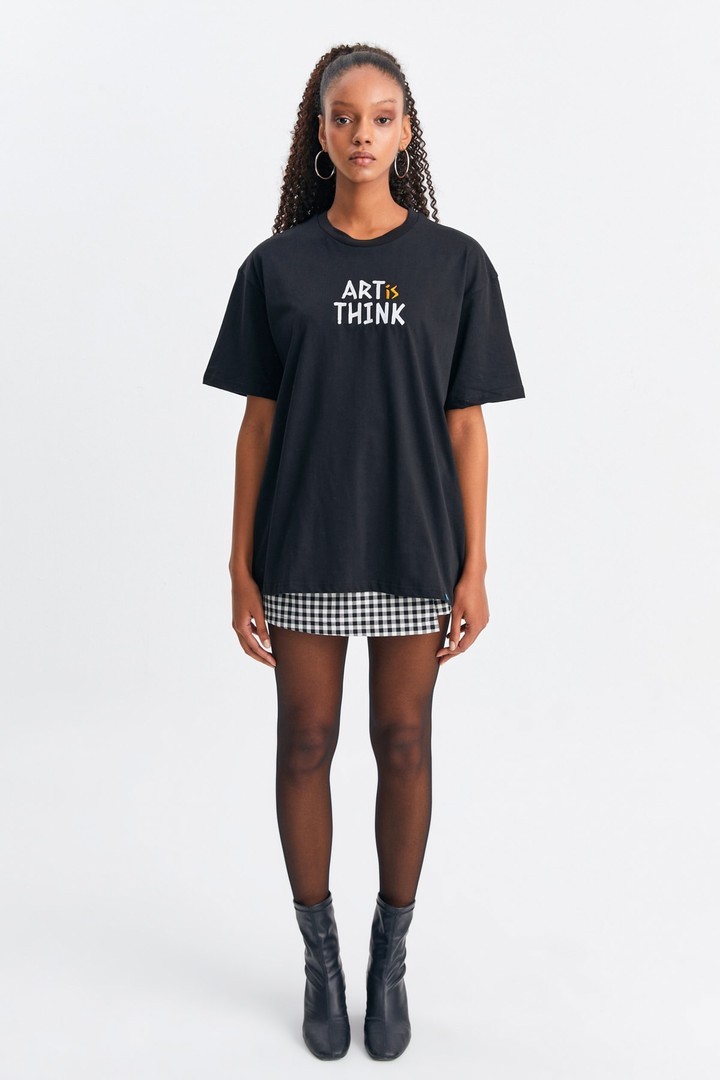 Unisex Art Is Think Yazı Nakışlı Bisiklet Yaka Oversize T-shirt