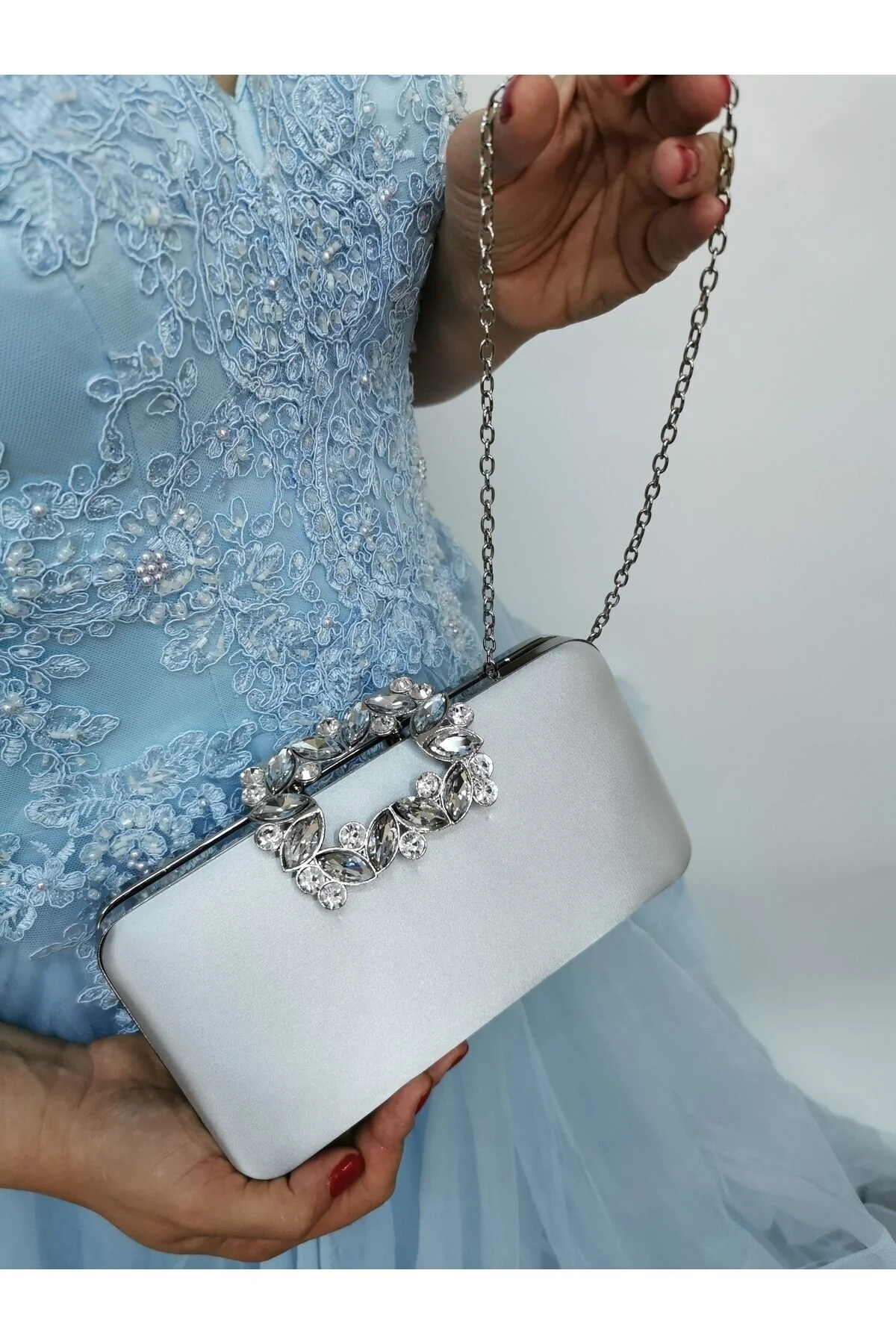 ABİYE TAŞLI TOKALI CLUTCH PORTFÖY EL DÜĞÜN NİŞAN GECE ÇANTASI - SATEN GÜMÜŞ