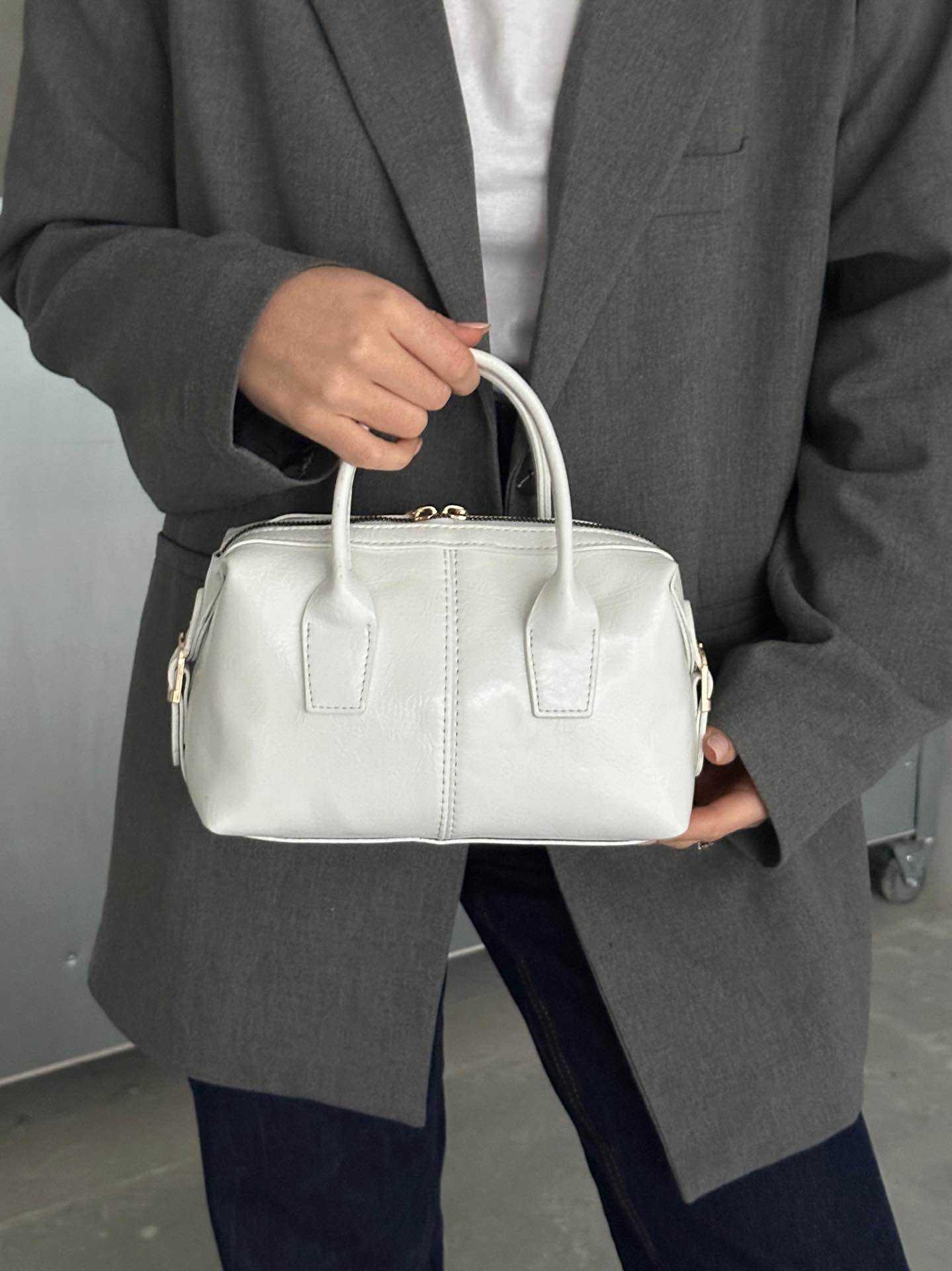 ORTA BOY SİLİNDİR MODEL ÇOK KULLANIŞLI OMUZ ÇANTASI - BEYAZ