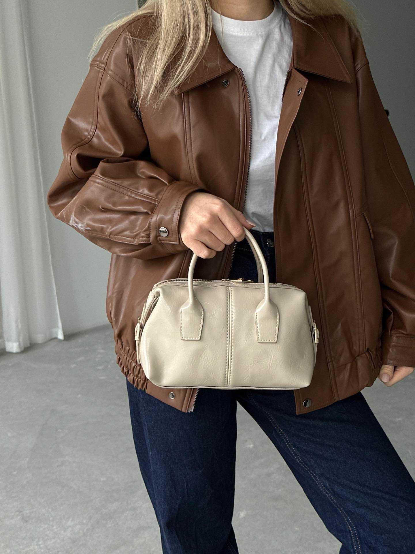 ORTA BOY SİLİNDİR MODEL ÇOK KULLANIŞLI OMUZ ÇANTASI - BEJ