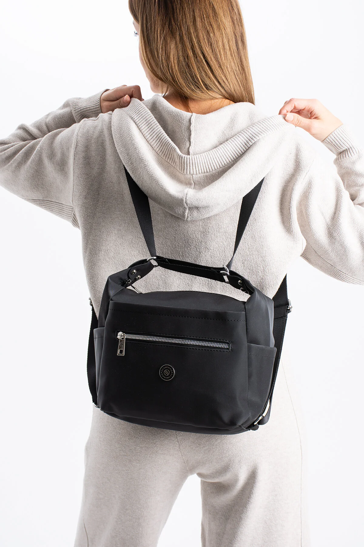 4 Bölmeli Hem Sırt Hem Omuz Çantası Çok Kullanışlı - SİYAH-SATEN