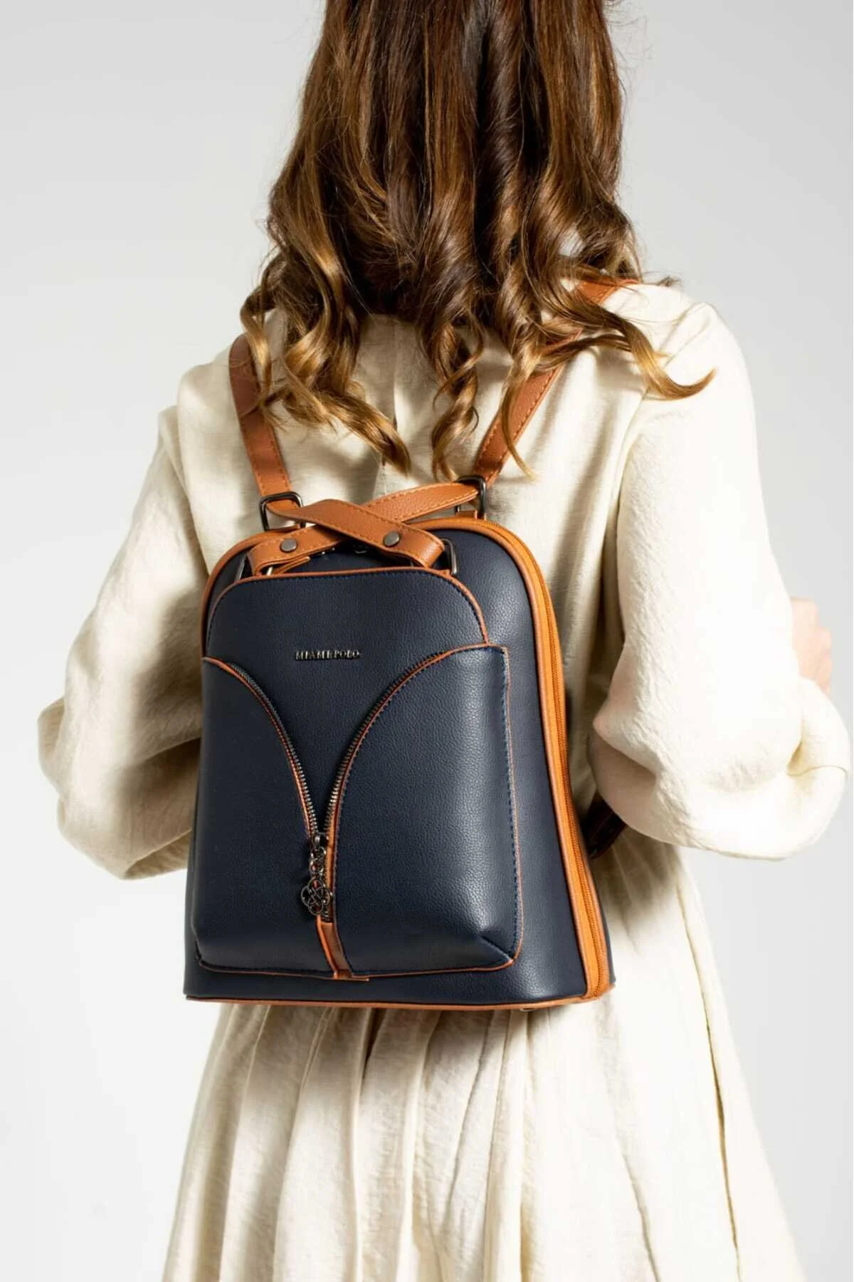 Yoro Model Kadın Sırt Ve Omuz Çantası Su Geçirmez Suni Deri Çok Cepli Ultra - LACİVERT