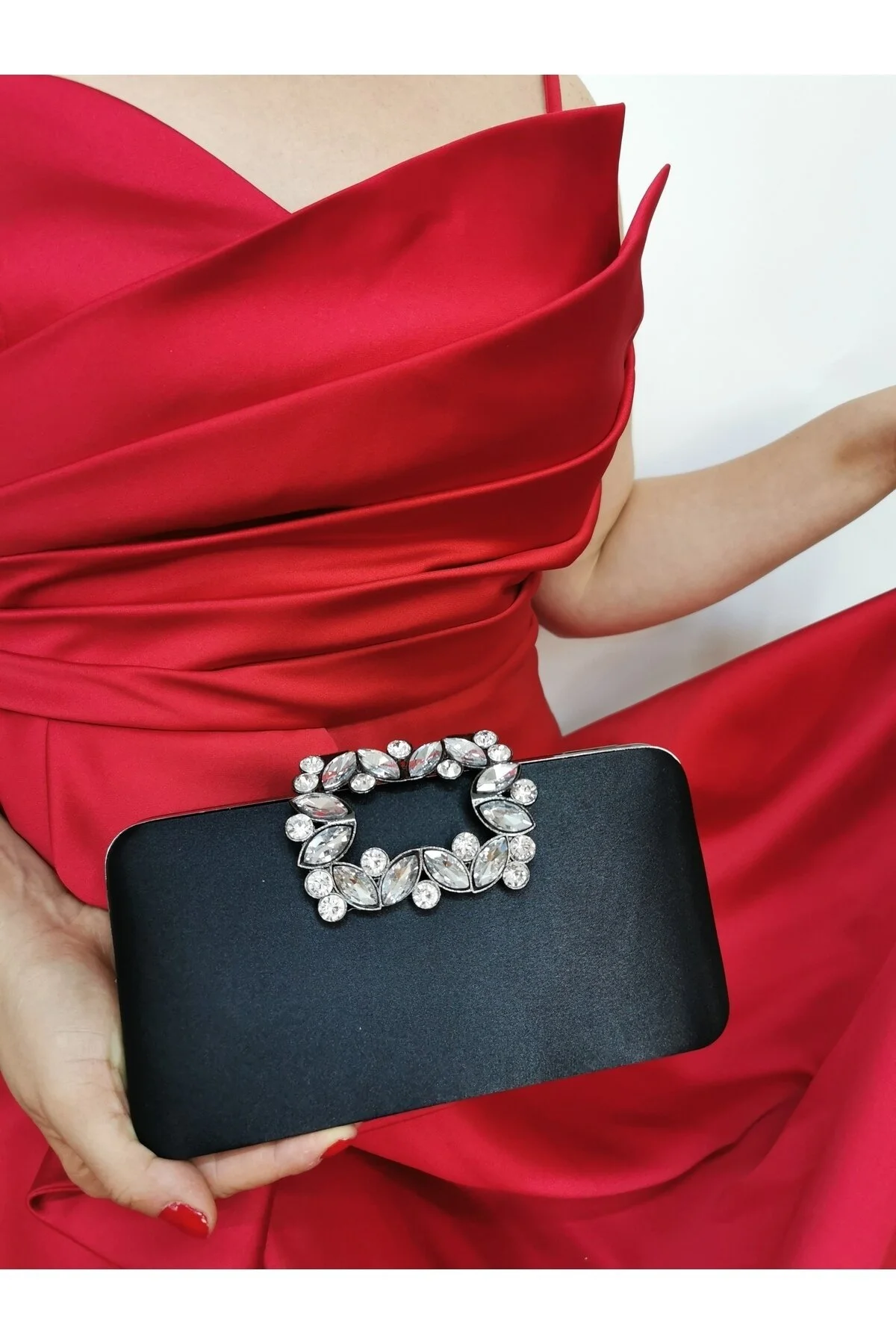ABİYE TAŞLI TOKALI CLUTCH PORTFÖY EL DÜĞÜN NİŞAN GECE ÇANTASI - SATEN SİYAH