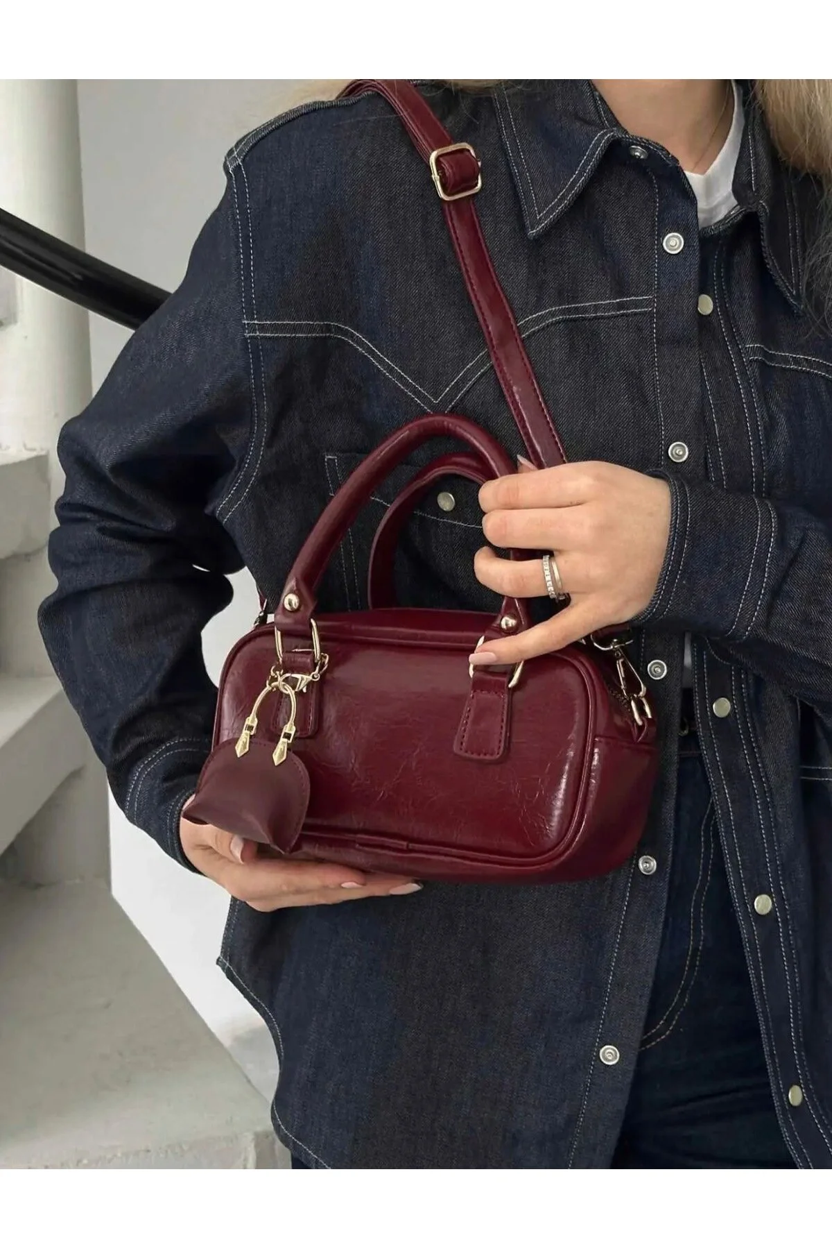 Charm Hediyeli Şık Tasarımlı Kırmızı El Ve Omuz Çantası - BORDO