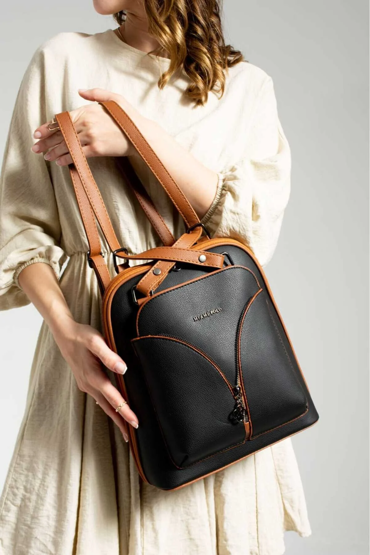 Yoro Model Kadın Sırt Ve Omuz Çantası Su Geçirmez Suni Deri Çok Cepli Ultra - SİYAH-TABA