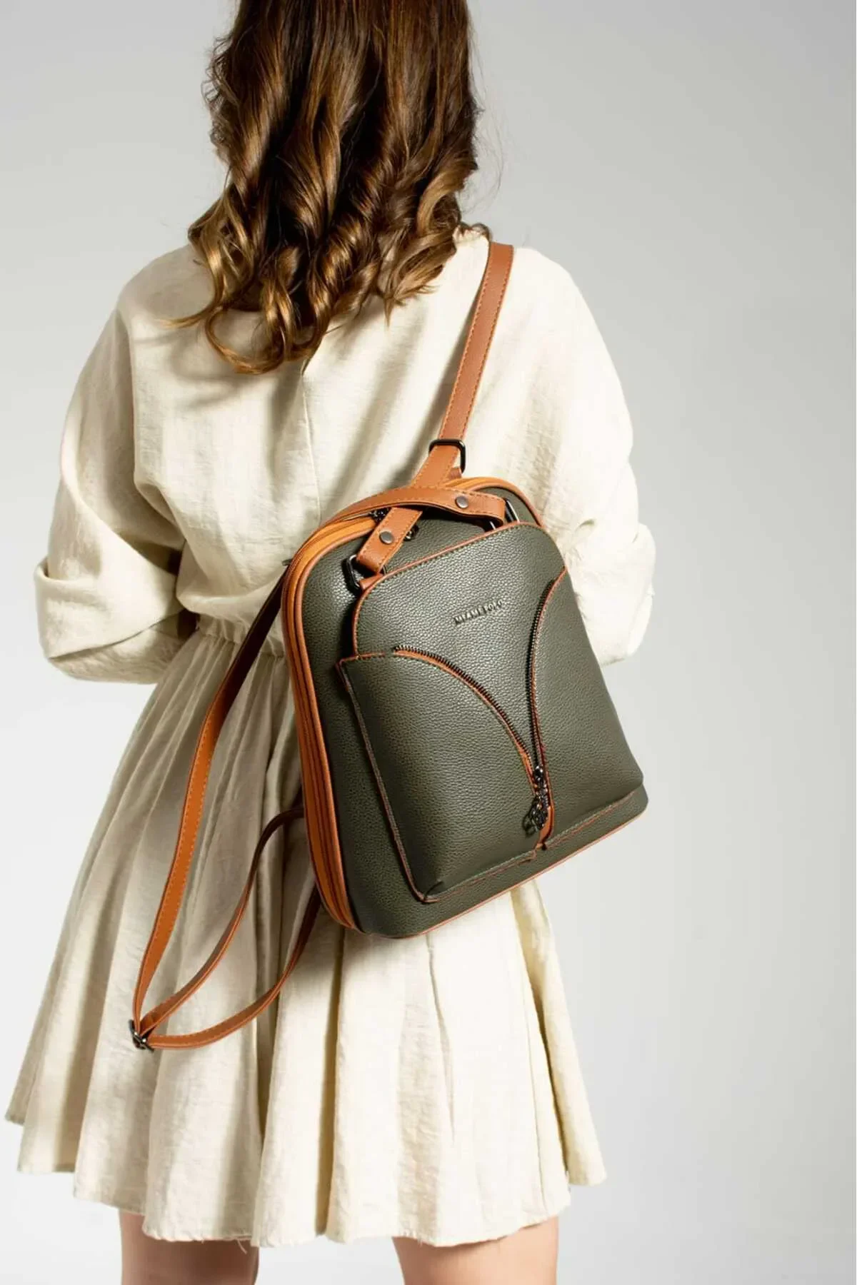 Yoro Model Kadın Sırt Ve Omuz Çantası Su Geçirmez Suni Deri Çok Cepli Ultra - HAKİ YEŞİL