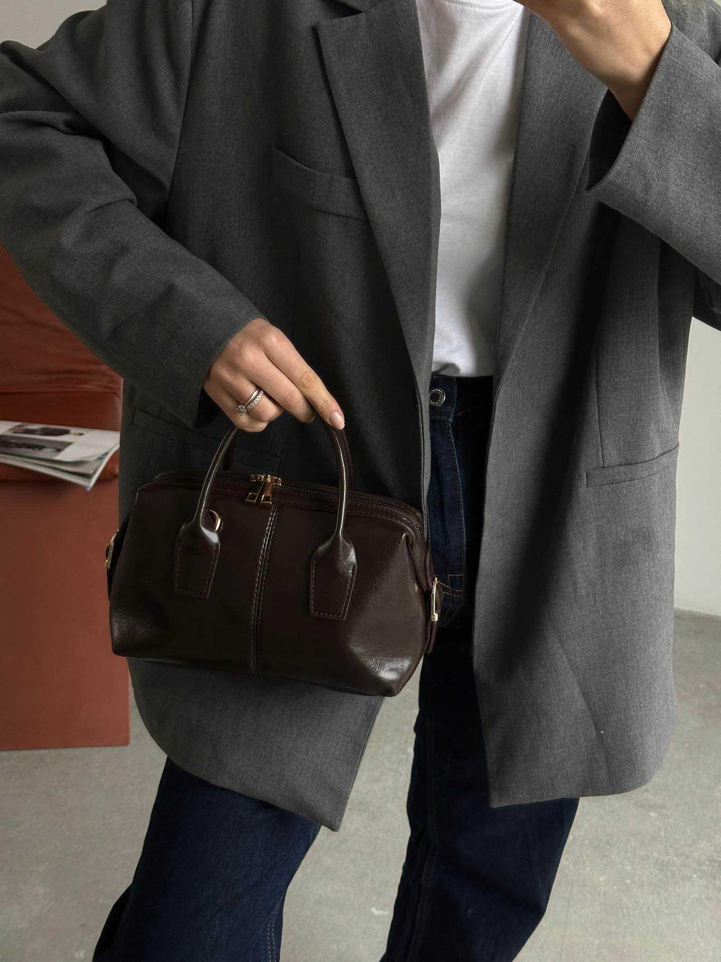 ORTA BOY SİLİNDİR MODEL ÇOK KULLANIŞLI OMUZ ÇANTASI - KAHVE