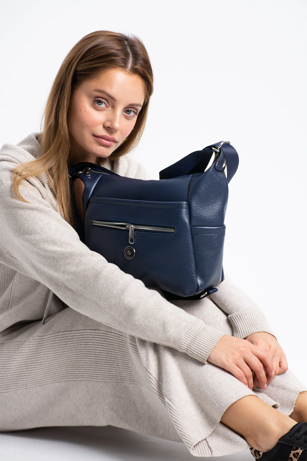 4 Bölmeli Hem Sırt Hem Omuz Çantası Çok Kullanışlı - LACİVERT