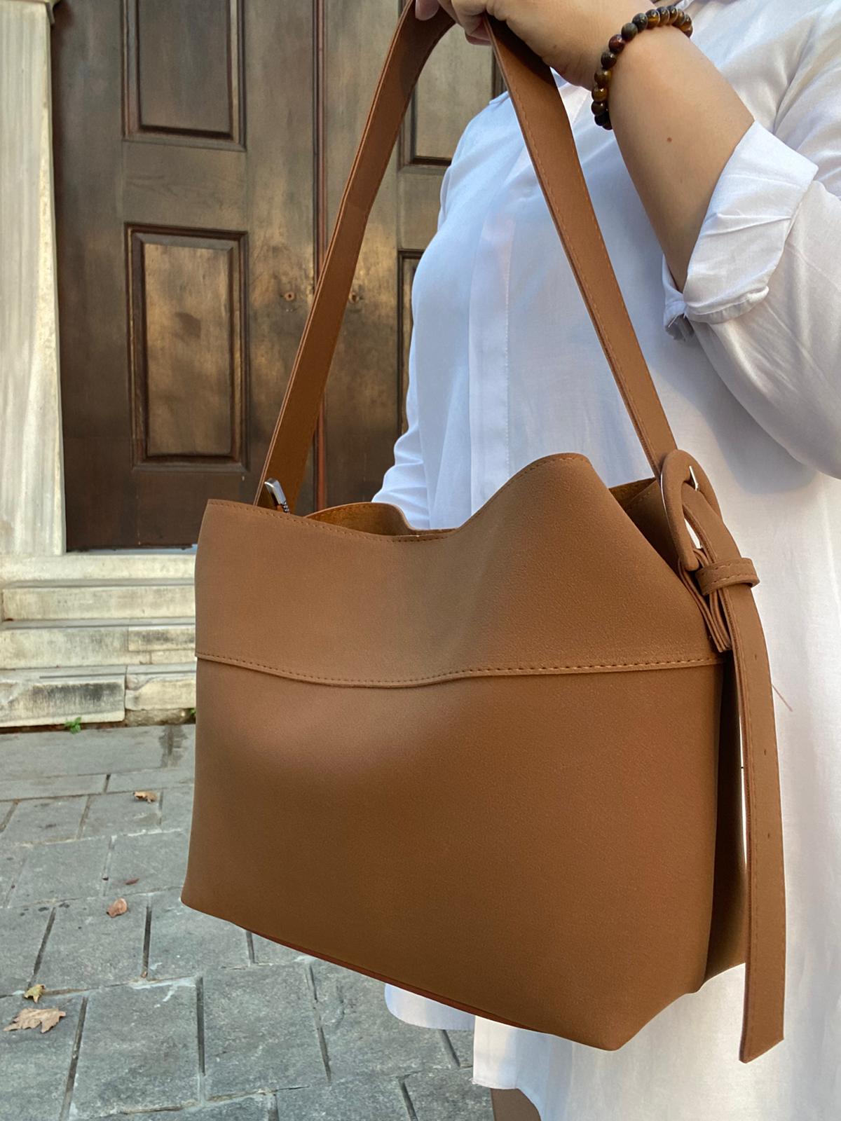 Süet Çok Şık Çok Kullanışlı Omuz Çantası - TABA