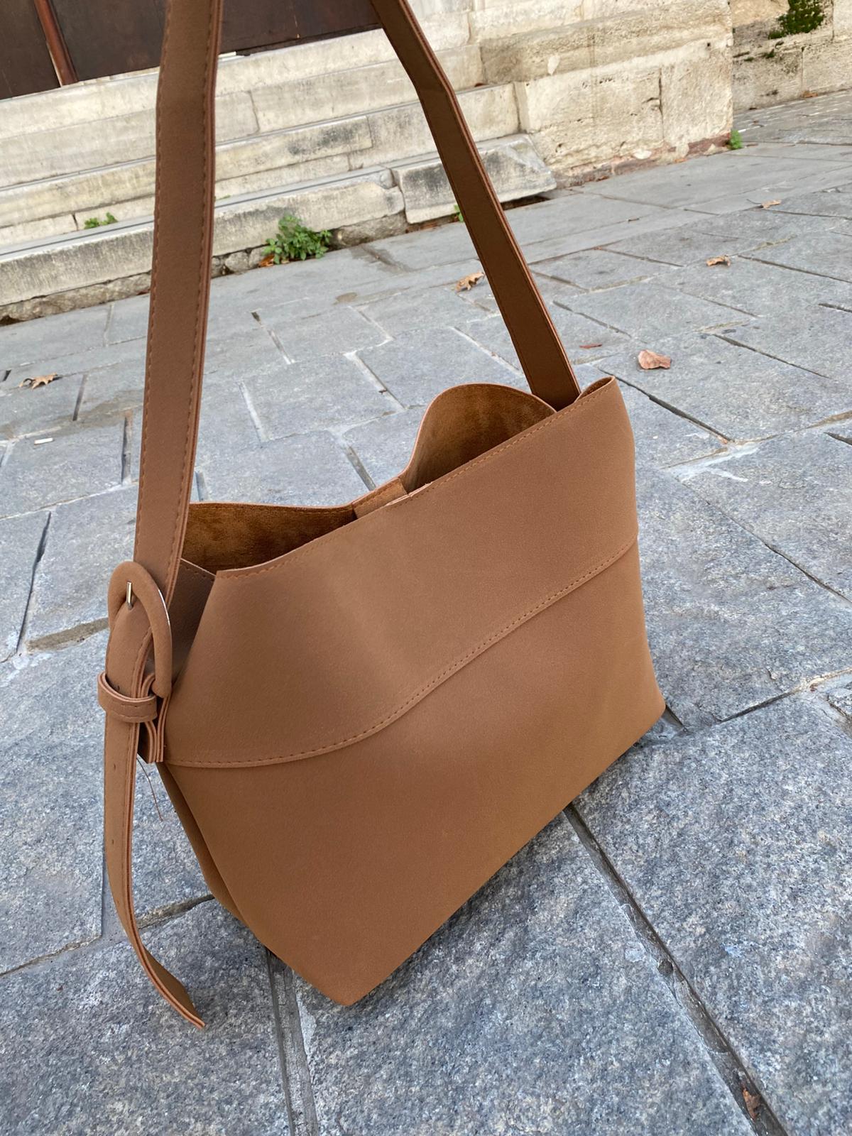 Süet Çok Şık Çok Kullanışlı Omuz Çantası - TABA