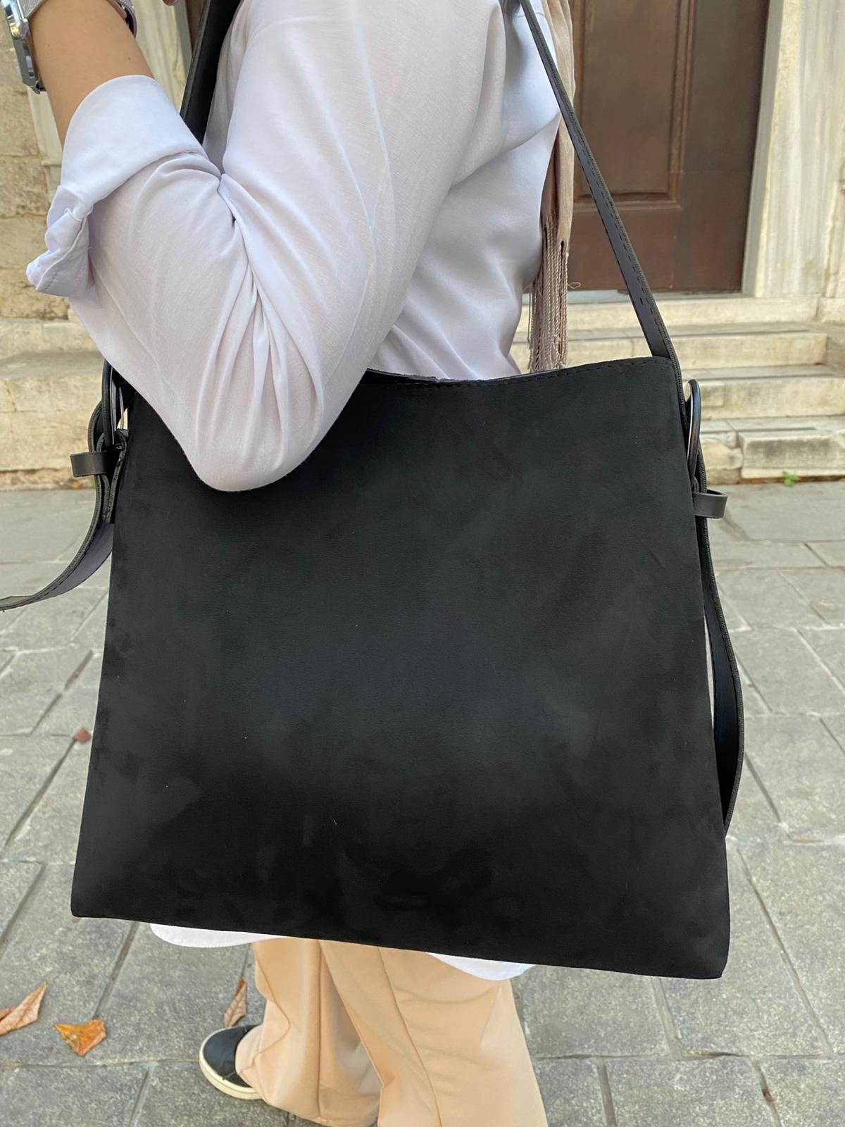 Süet Kemer Detaylı Büyük Boy Omuz Çantası - SÜET SİYAH