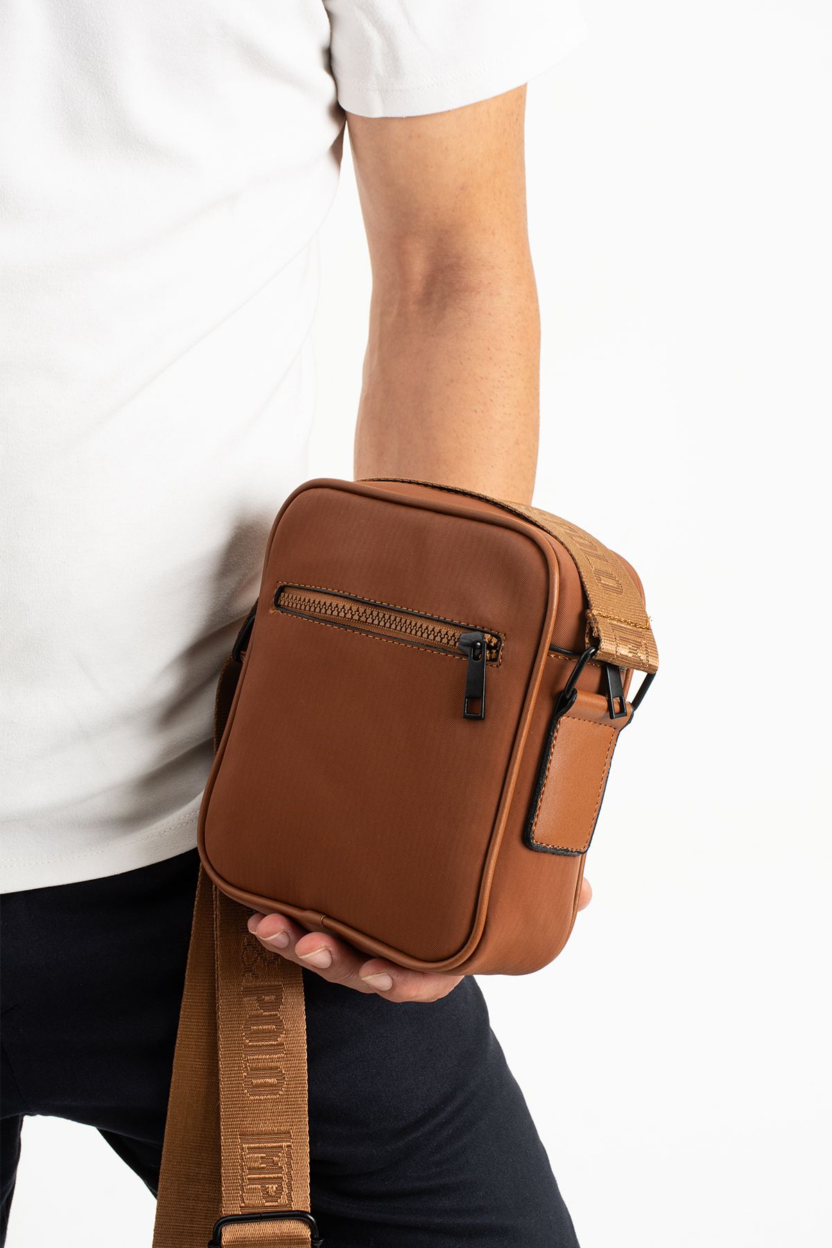 Erkek Günlük Spor Seyahat Çapraz Çanta Saten Kumaş Su İtici Hafif Omuz Göğüs Çantası - TABA