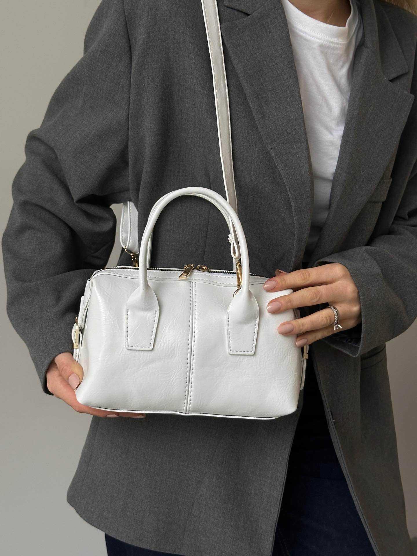 ORTA BOY SİLİNDİR MODEL ÇOK KULLANIŞLI OMUZ ÇANTASI - BEYAZ