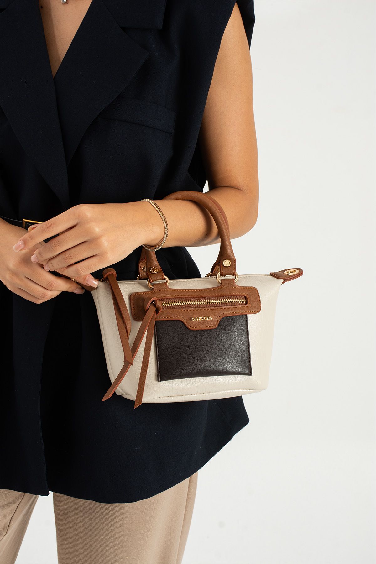 Çok Şık El Ve Omuz Çantası - KREM