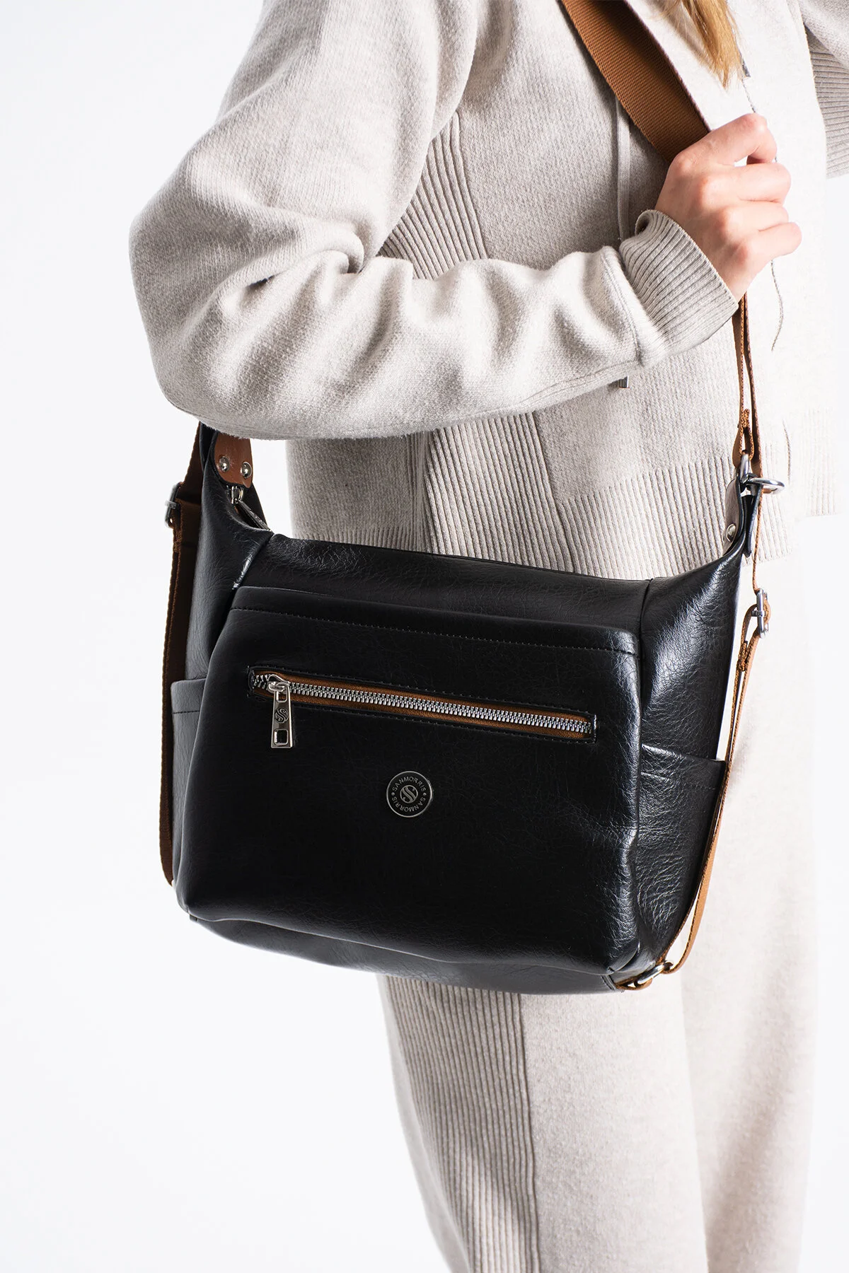 4 Bölmeli Hem Sırt Hem Omuz Çantası Çok Kullanışlı - SİYAH-TABA