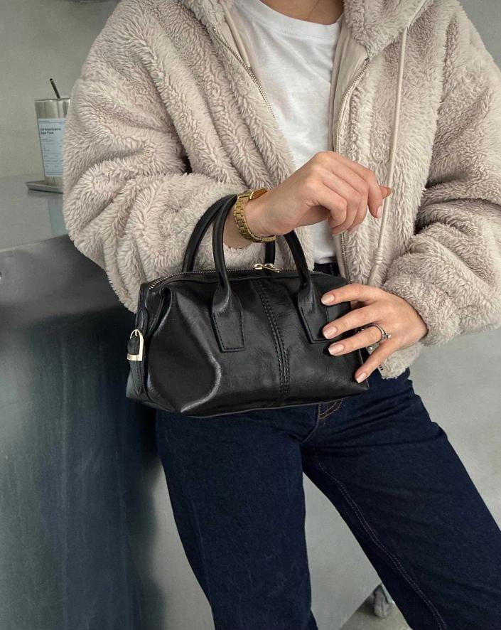 ORTA BOY SİLİNDİR MODEL ÇOK KULLANIŞLI OMUZ ÇANTASI - SİYAH