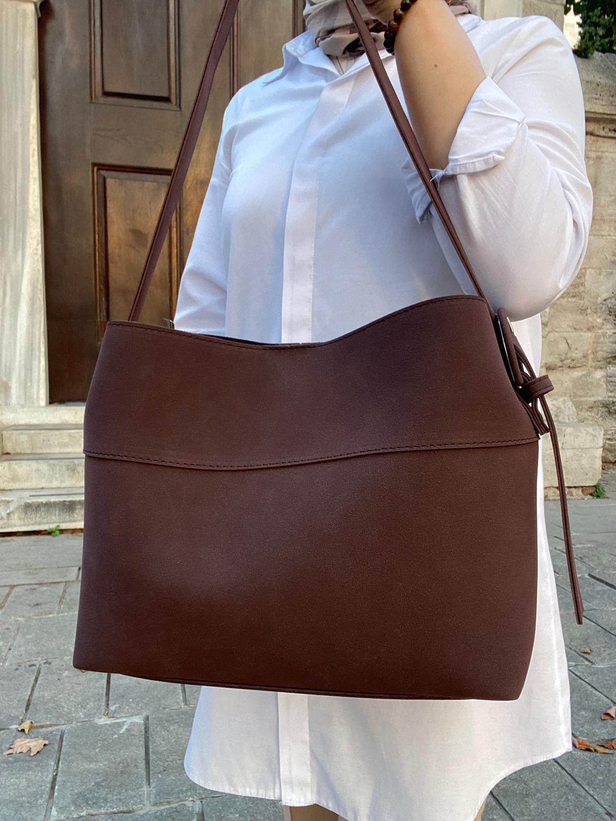 Süet Çok Şık Çok Kullanışlı Omuz Çantası - KAHVERENGİ