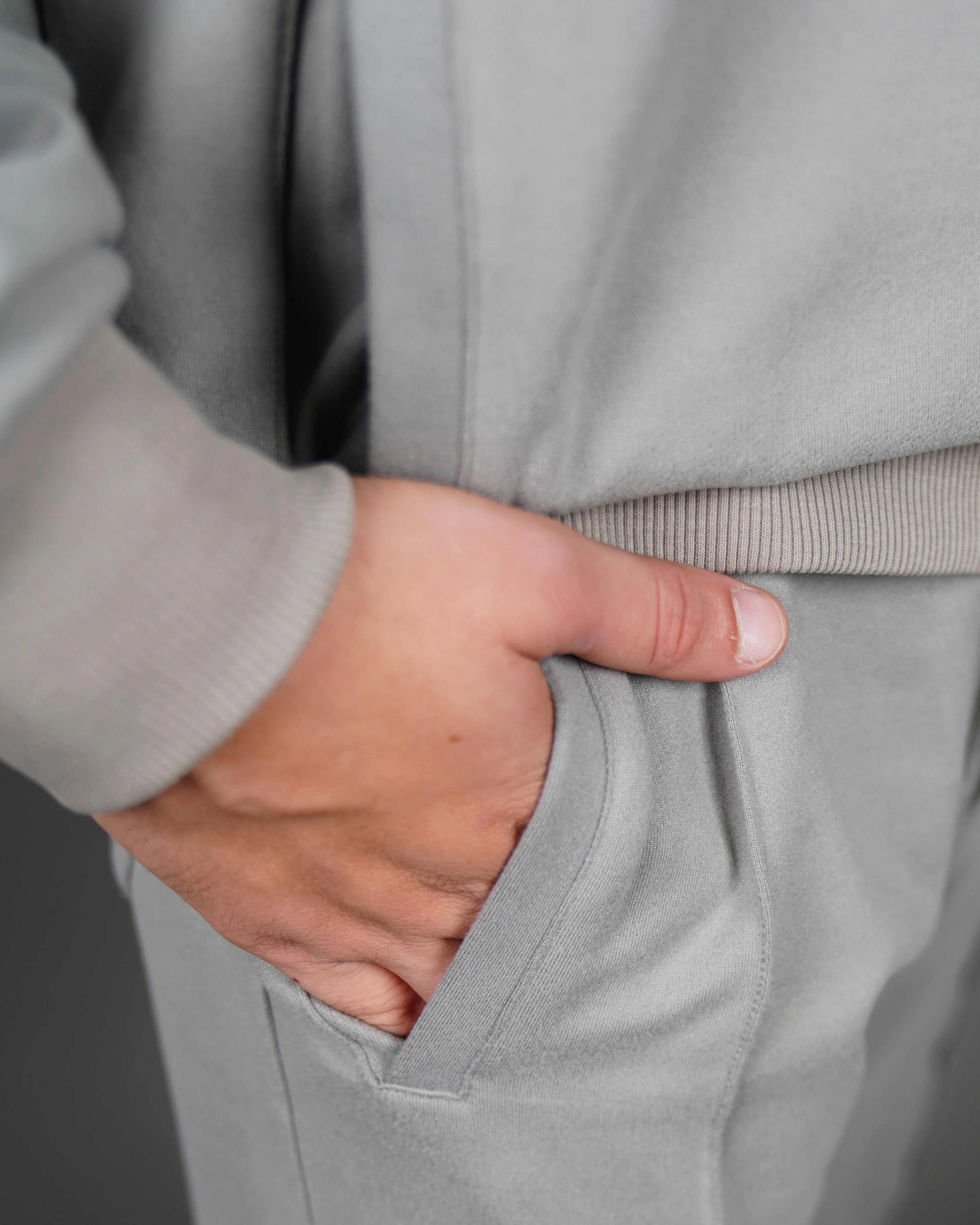 HUBBLE: ESSENTIAL ONE — STONE GREY