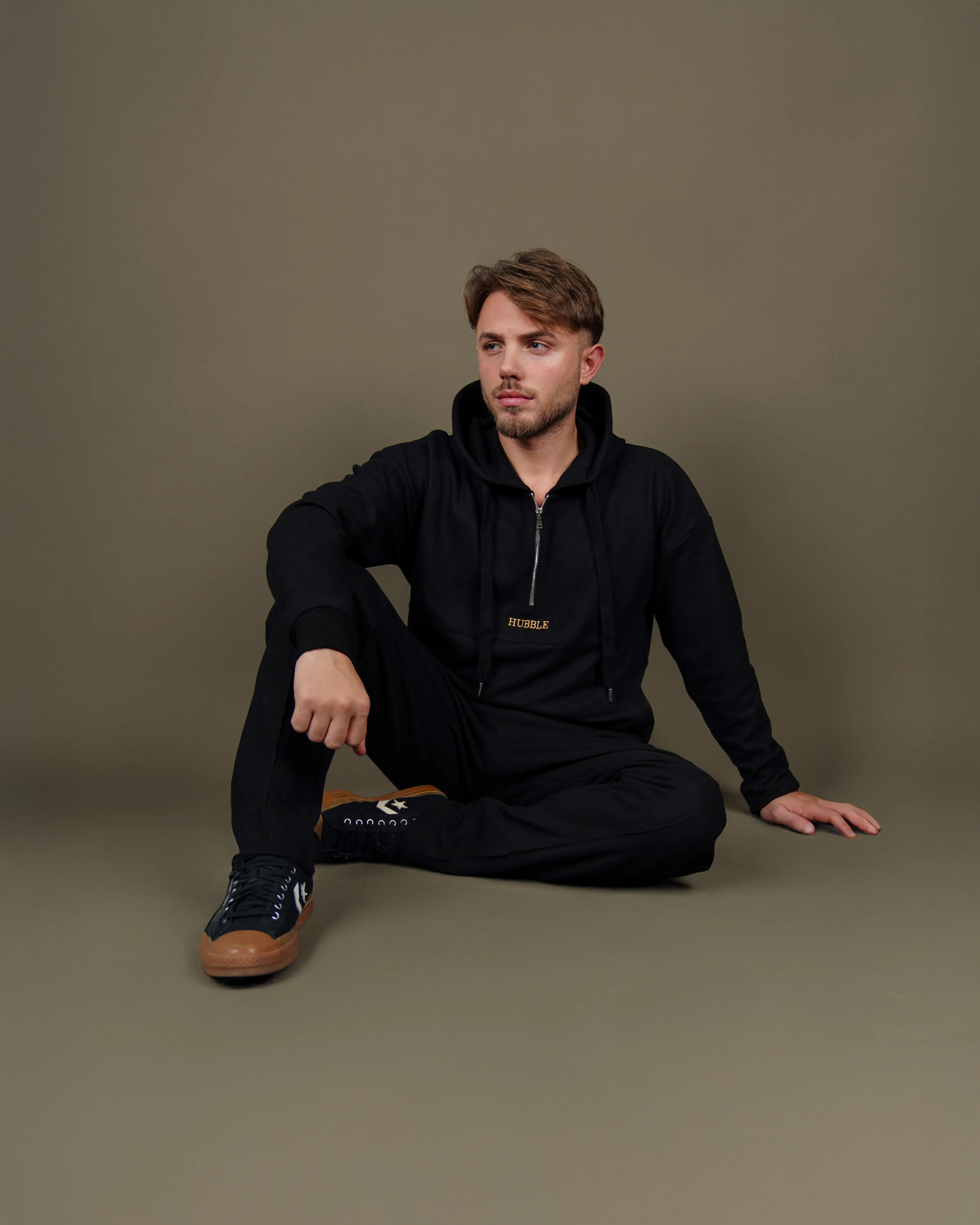 HUBBLE: ESSENTIAL ONE — OBSIDIAN BLACK