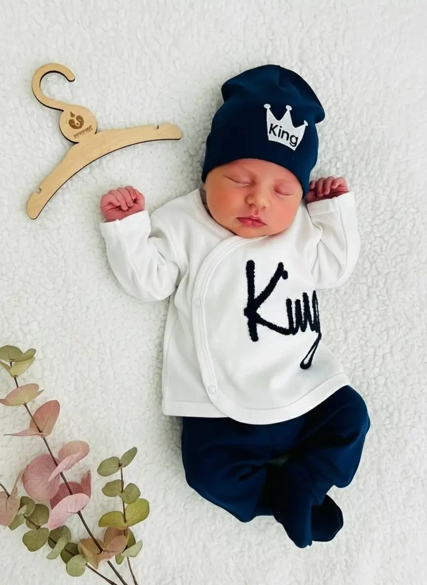 Kıng Yazılı Üçlü Set Hastane Çıkışı - Lacivert