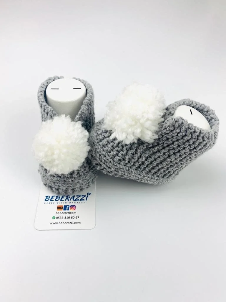 Gri Ponponlu Patik - Gri