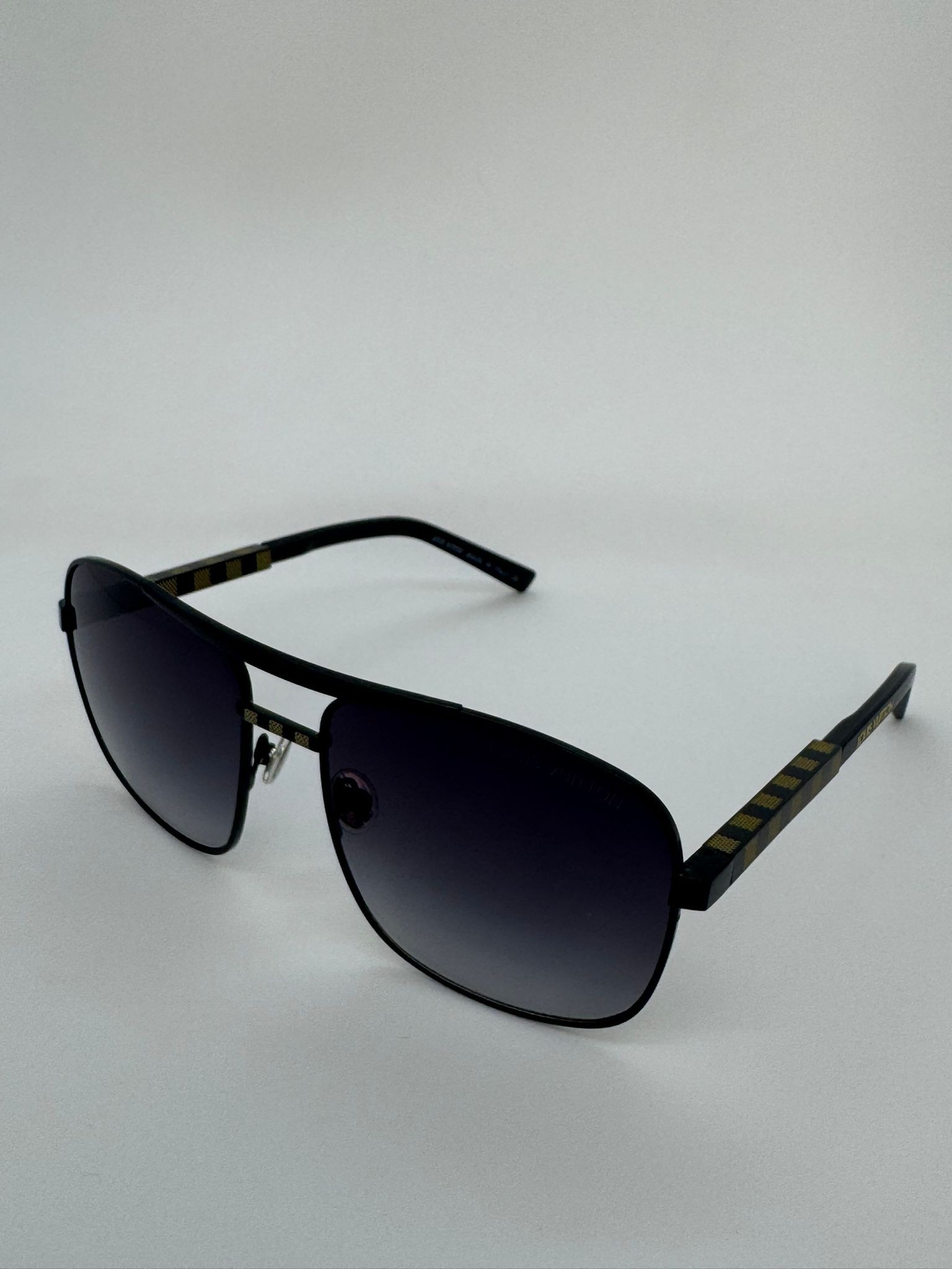 Louis Vuitton Z0259 Black