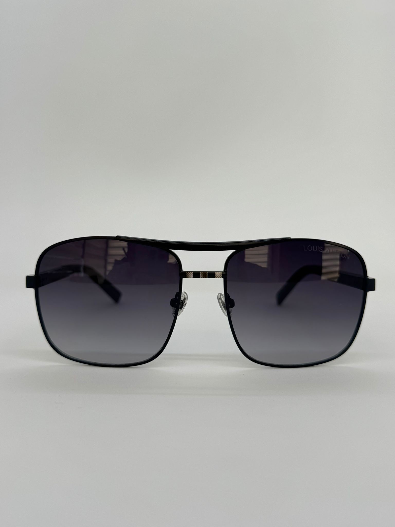 Louis Vuitton Z0259 Black