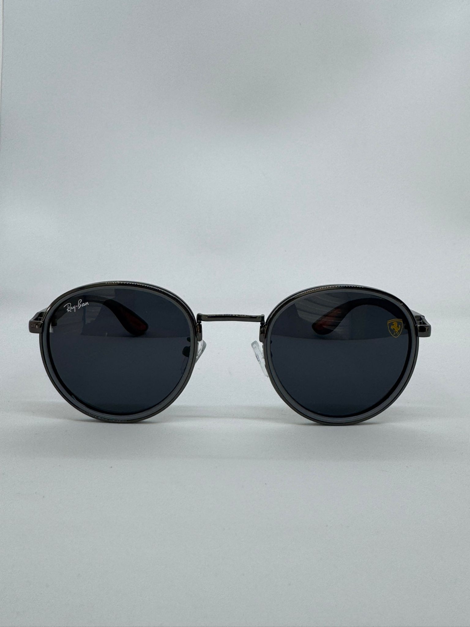 Ray-Ban Ferrari Modeli space gray