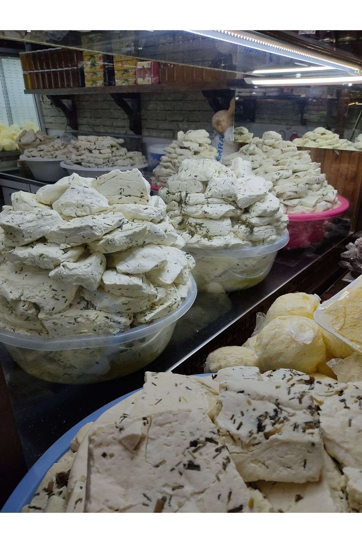 Van Otlu Peynir (1.kg) Yağlı Koyun Peyniri