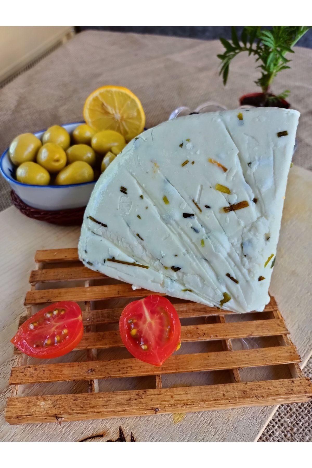 Van Otlu Peynir 1 Kg