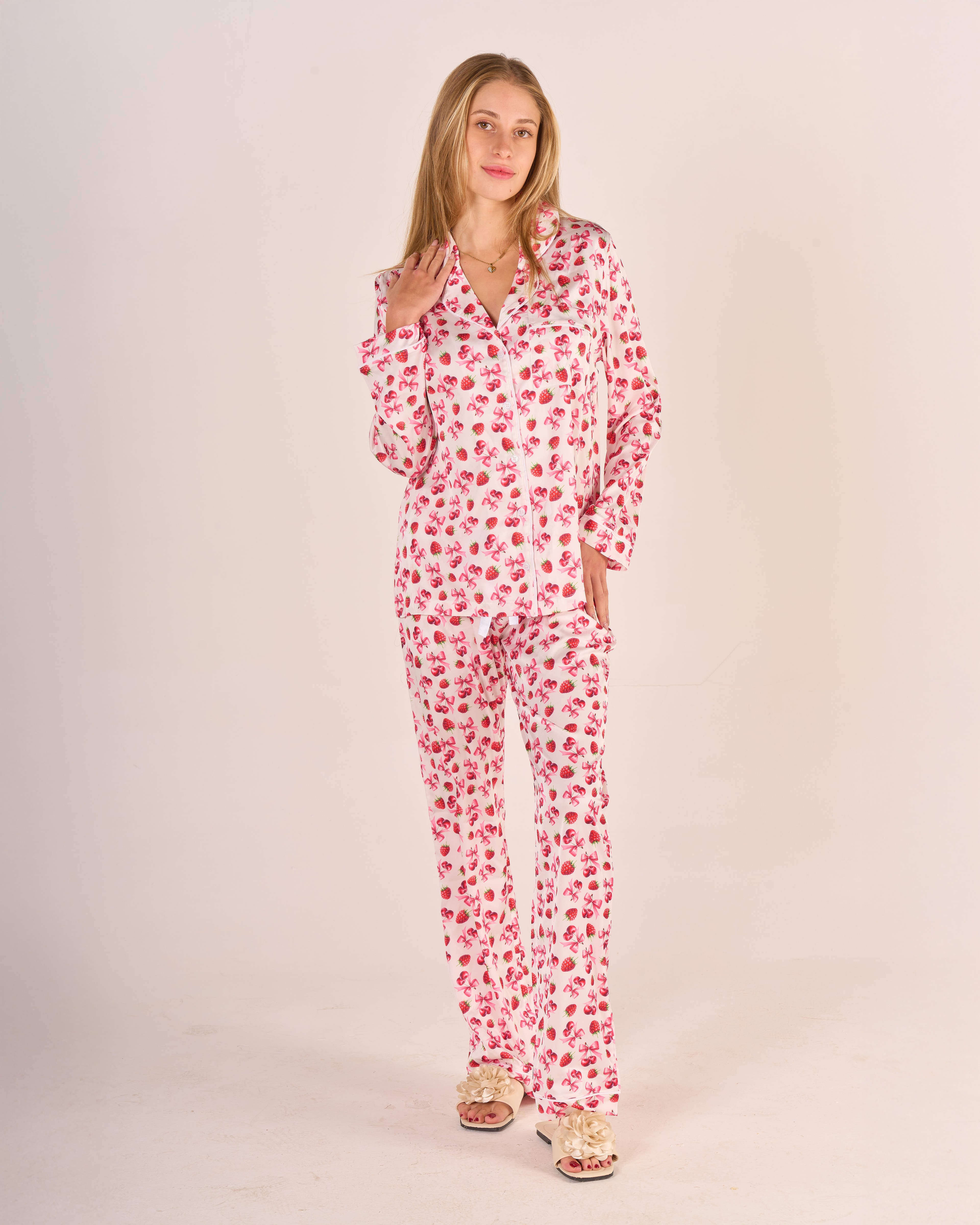 Kiraz ve Çilek Desenli Gömlek Düğmeli Pijama Takımı - Uzun